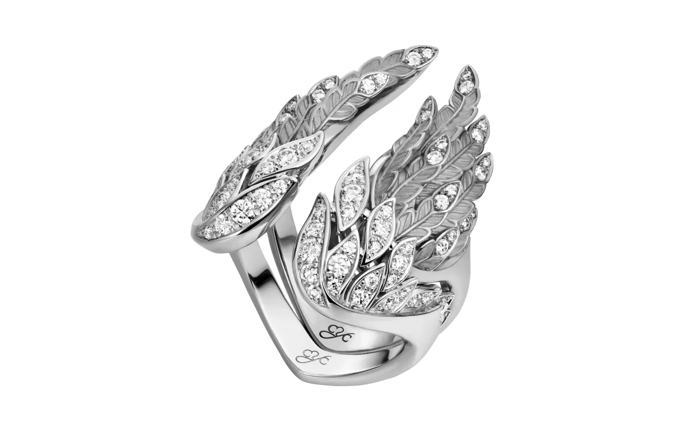 <p>Carrera y Carrera Libre ring from the Vida collection with diamonds in 18k white gold</p>