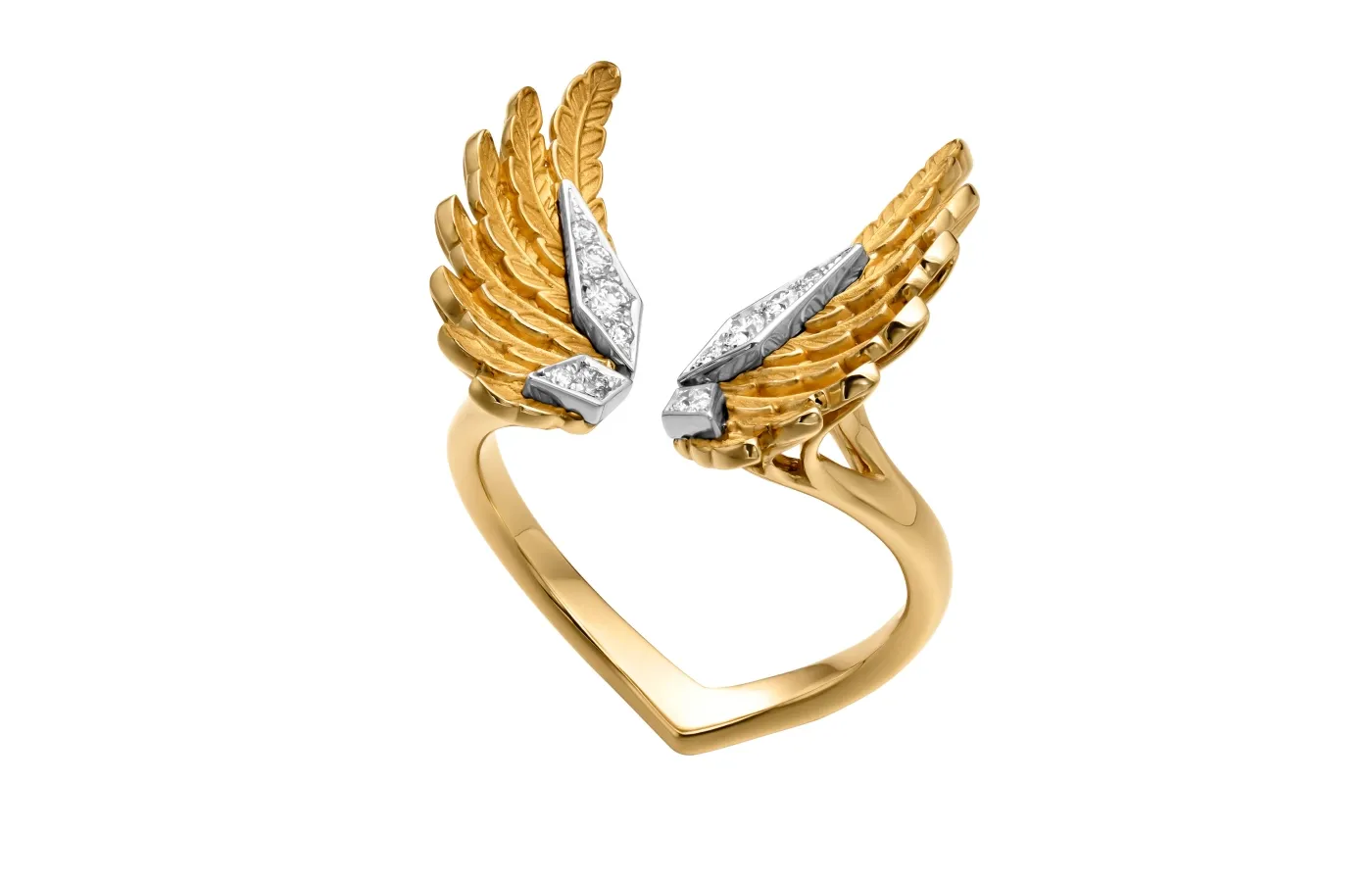 <p>Carrera y Carrera Libre ring from the Vida collection with diamonds in 18k yellow and white gold</p>