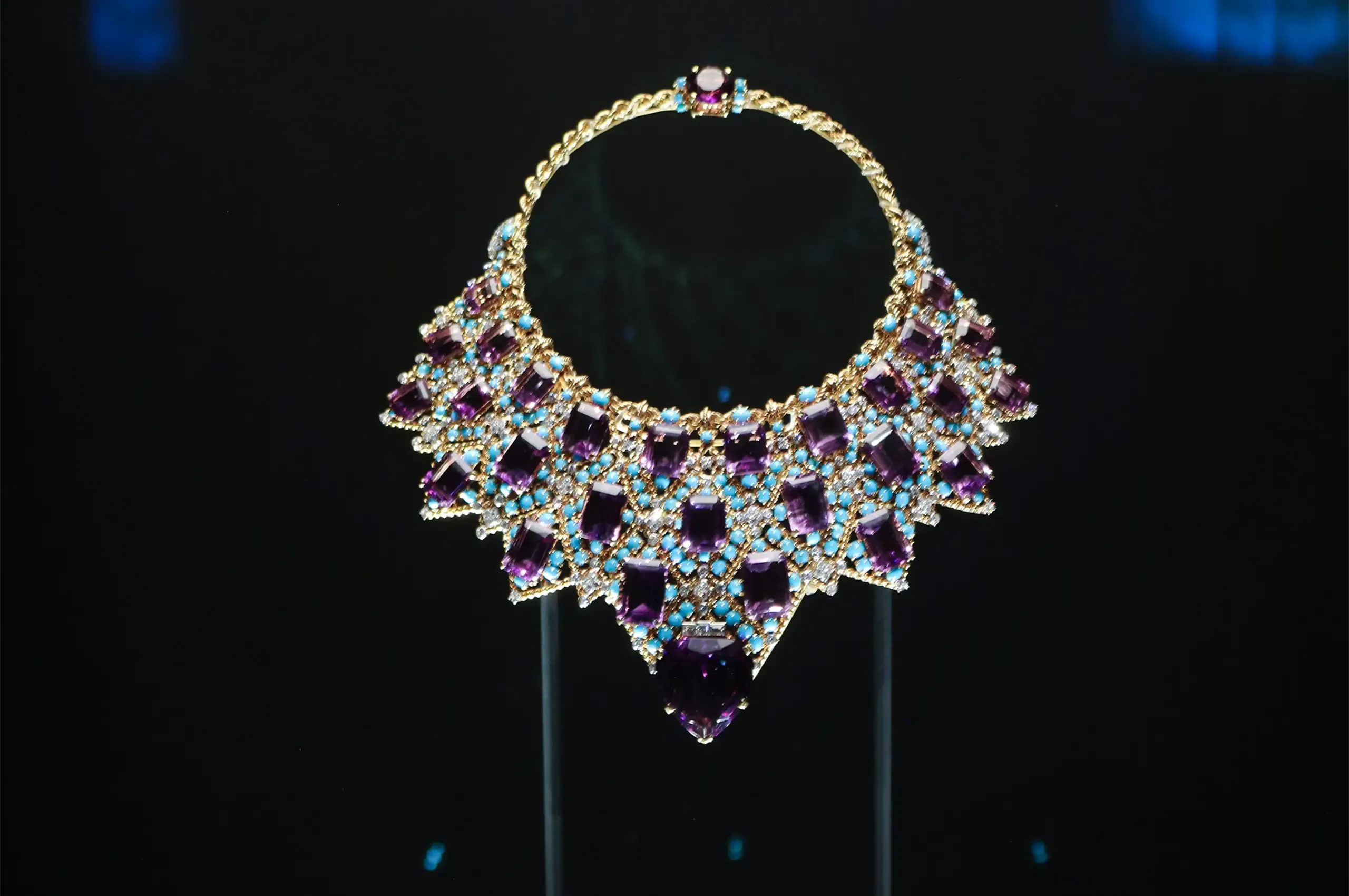 The Duchess of Windsor’s Cartier bib necklace, its cascade of amethysts culminating in a large heart-shaped stone