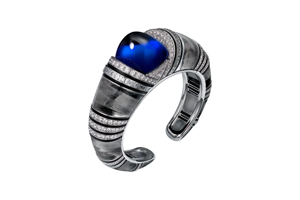 <p>Cartier bracelet with 72.52 carat tanzanite</p>
