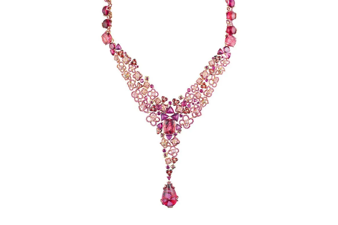 <p>Chaumet Hortensia collection</p>