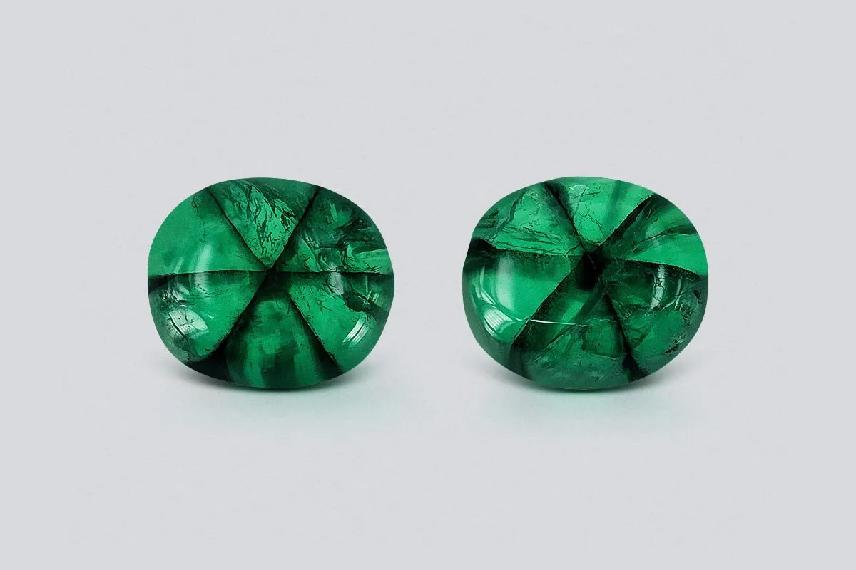 <p>Colombian Vivid Green trapiche emeralds in cabochon cut 11.38 ct – gemstock.org</p>