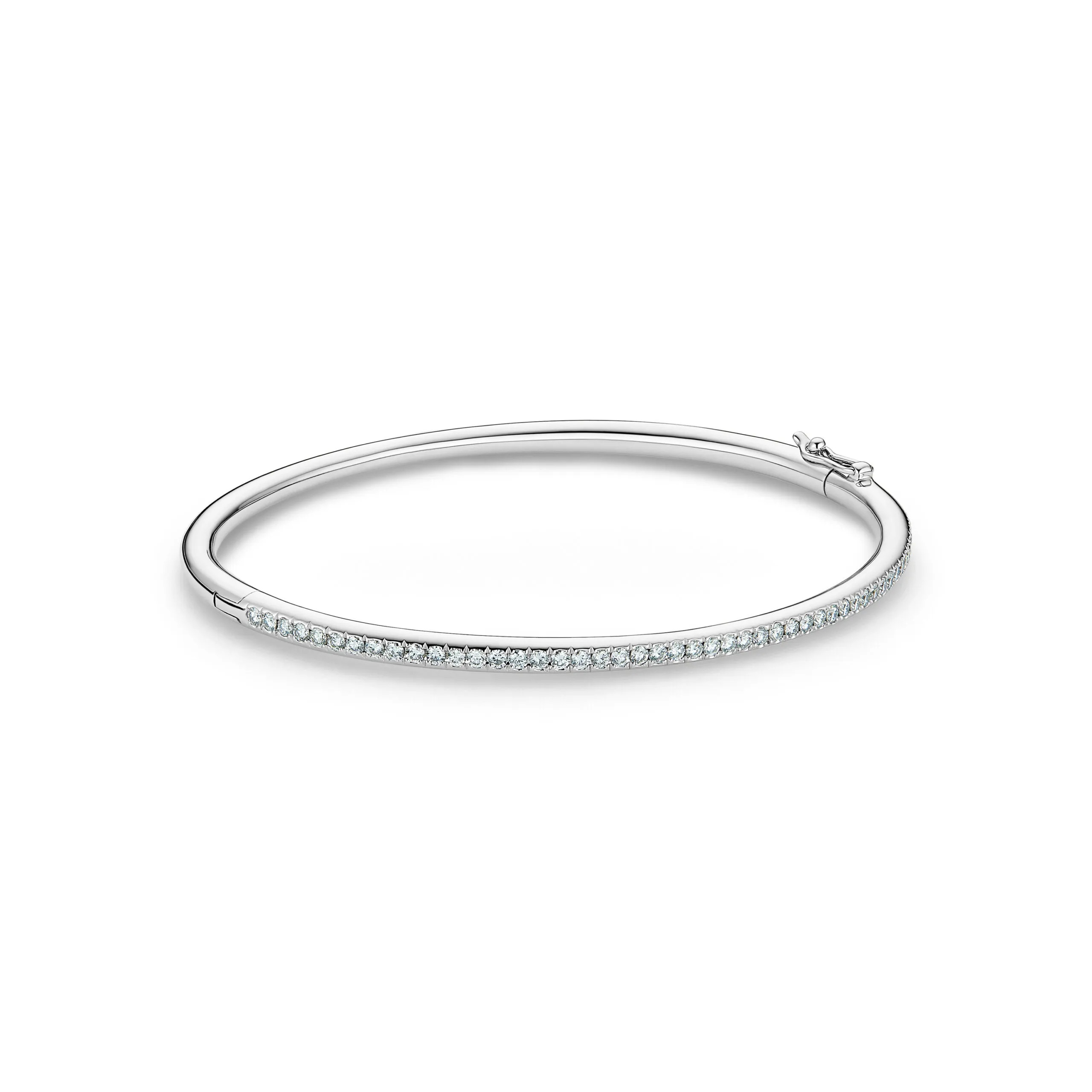 <p>The De Beers London Classic diamond line bracelet worn by Chase Infiniti to the 2026 BAFTAs</p>