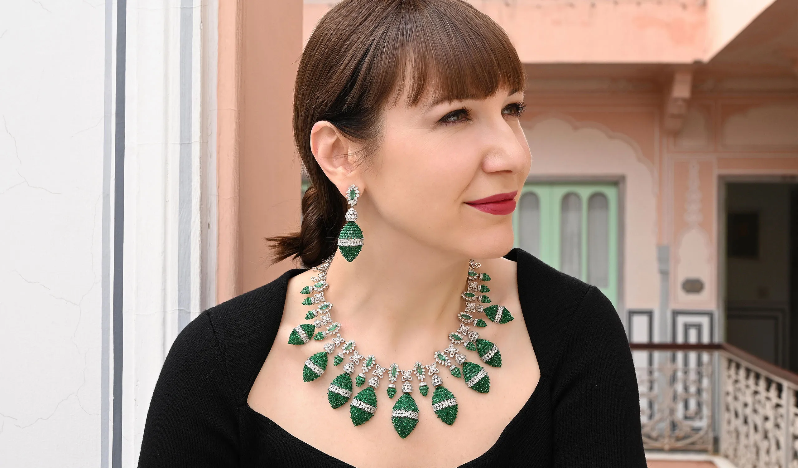 <p>The Diviano Plume Collection benefits from the brand’s proprietary technique for layering marquise-shaped diamonds and coloured gemstones to create texture and volume </p>