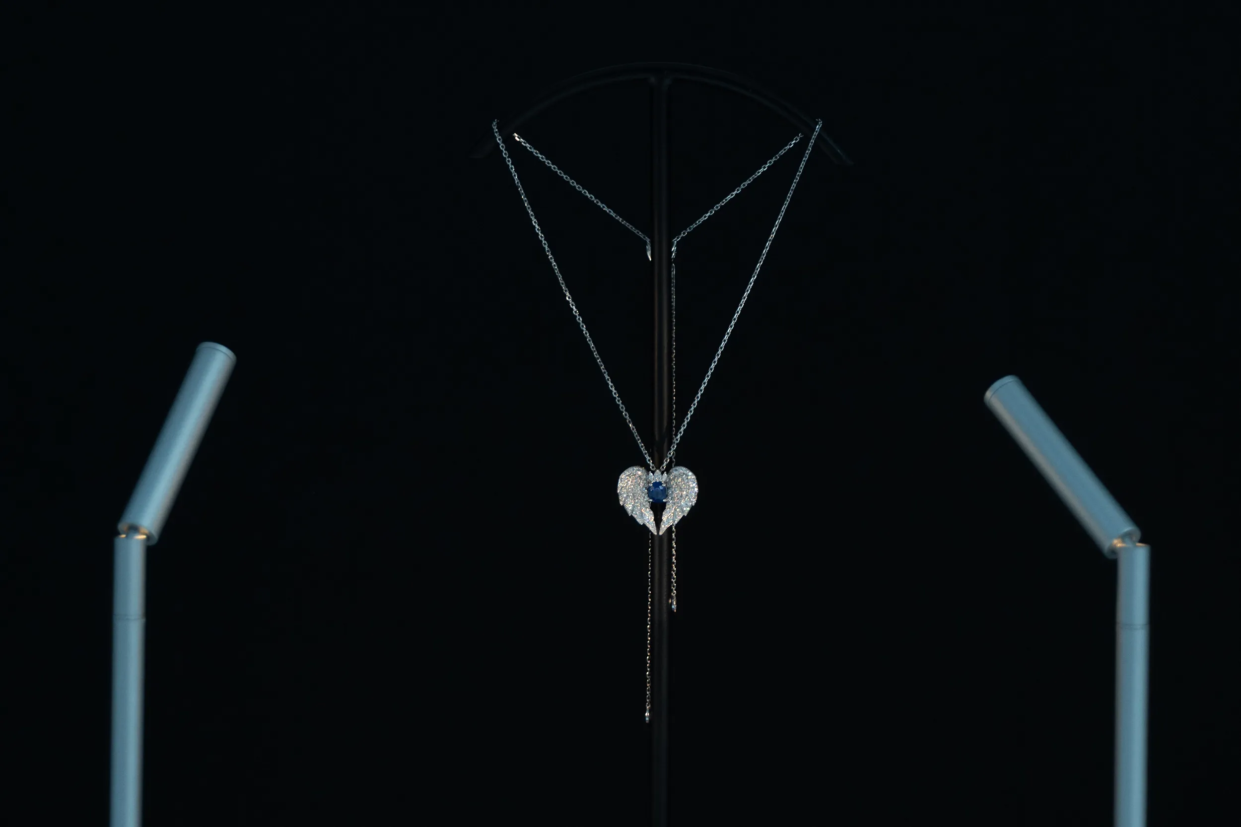 <p>Katerina Perez’s bespoke pendant by El&#8217;eeté Jewellery was crafted at the brand’s Swiss atelier in 18k white gold </p>
