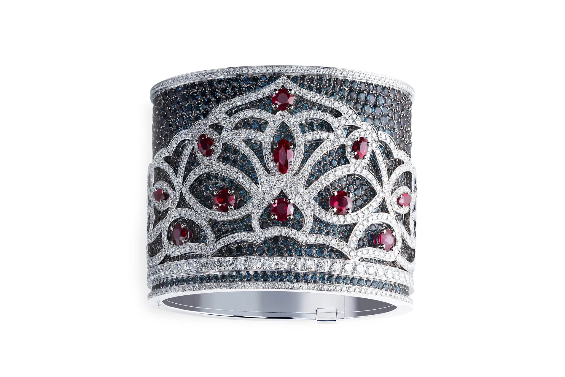 <p>Faberge Kokoshnik Cuff with Alexandrites, Diamonds and Rubies</p>