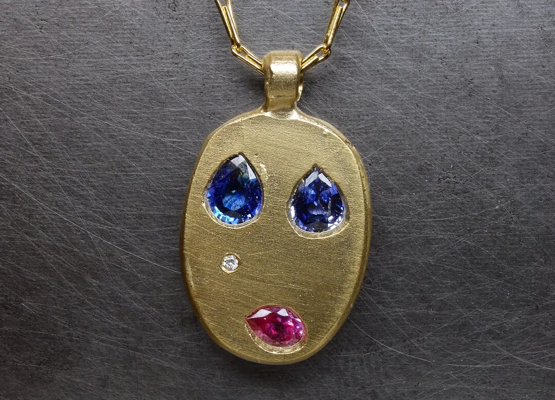 Fraser Hamilton Stifle pendant in 9K yellow gold with pink and blue sapphires and a diamond tear