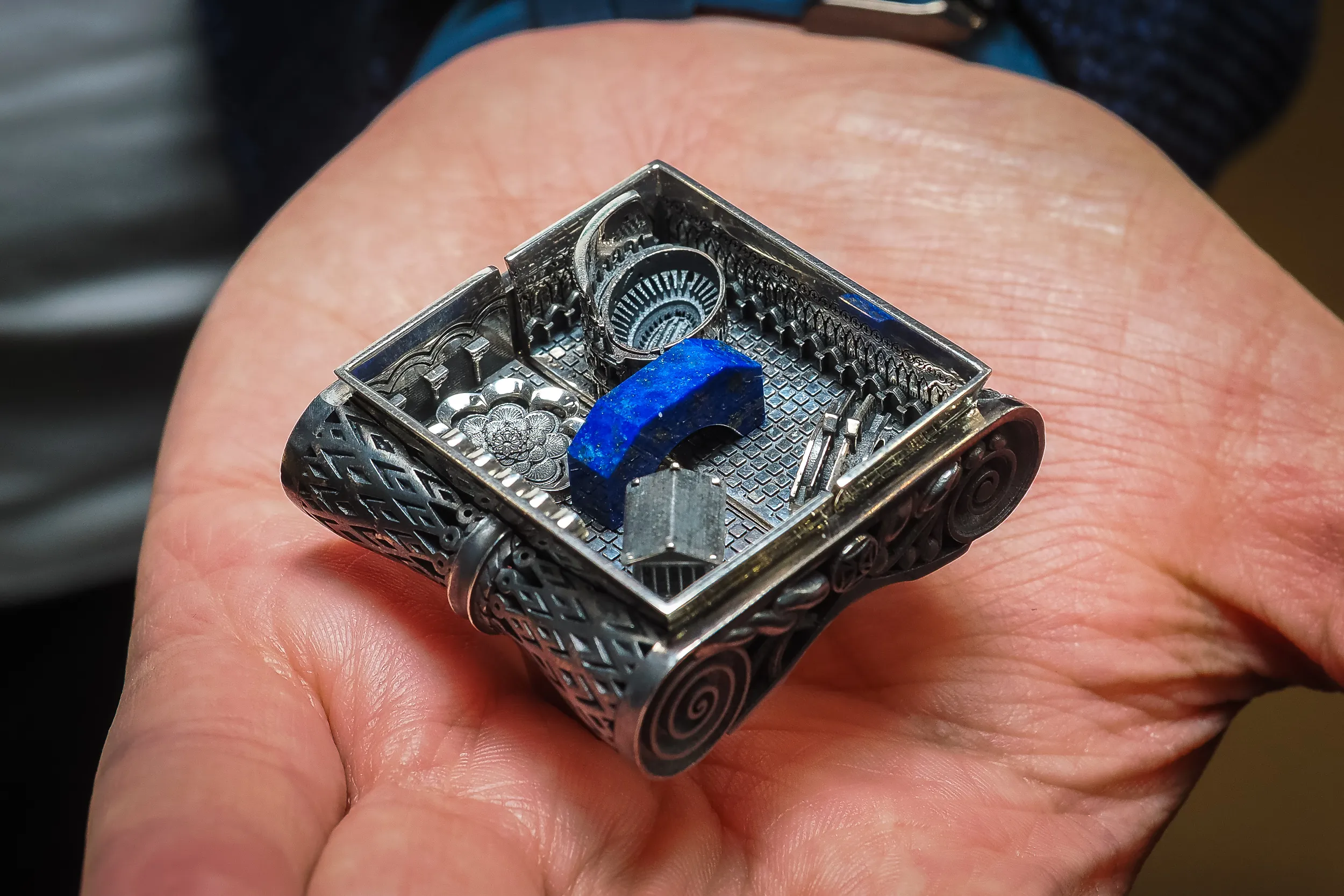<p>The Armenia & Italy Friendship Bridge ring by Sergey Khalapyan was on show at the Armenian Designers Booth</p>