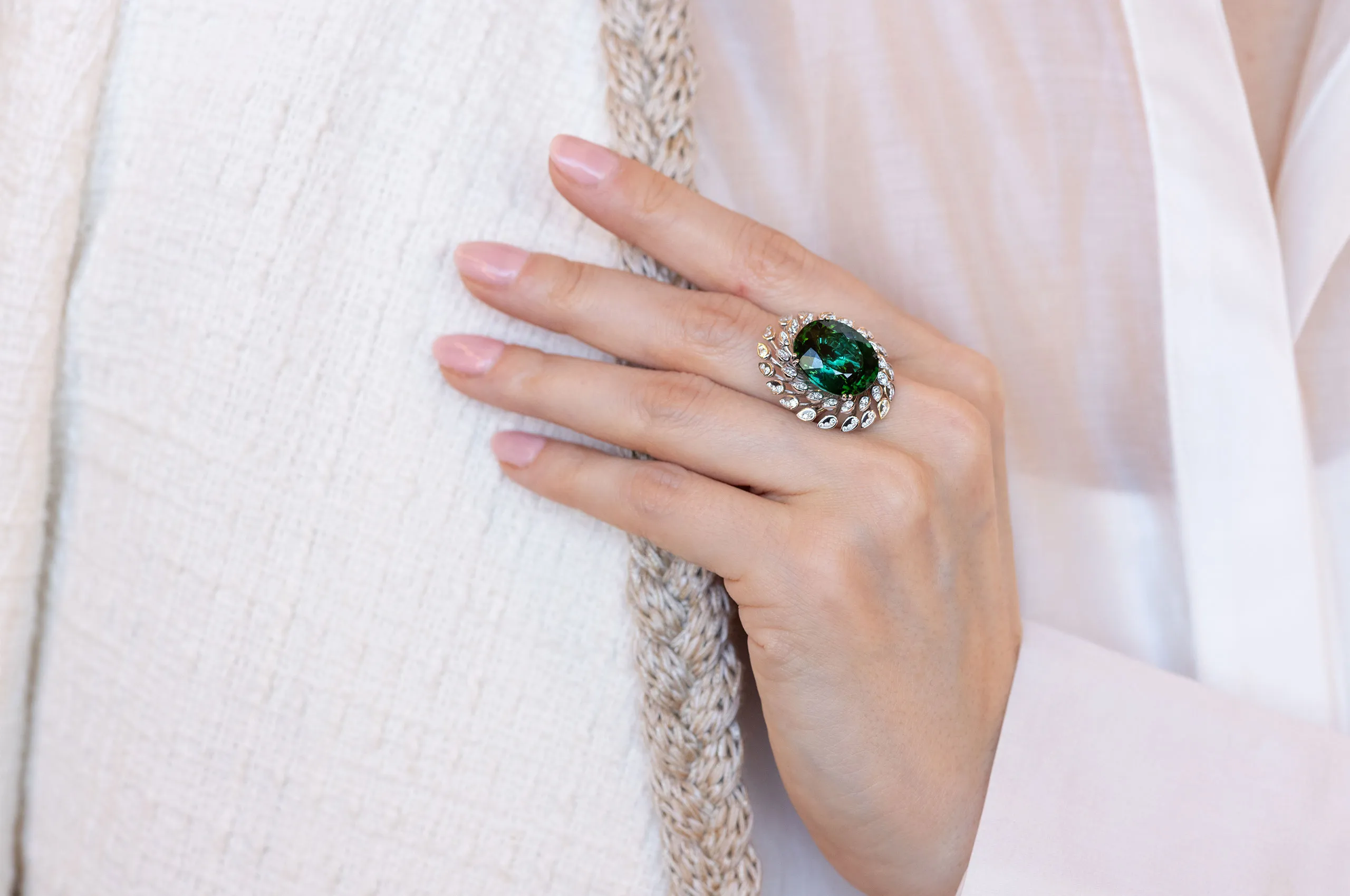 Giorgio Visconti ring with a central green tourmaline and diamonds set in white gold 