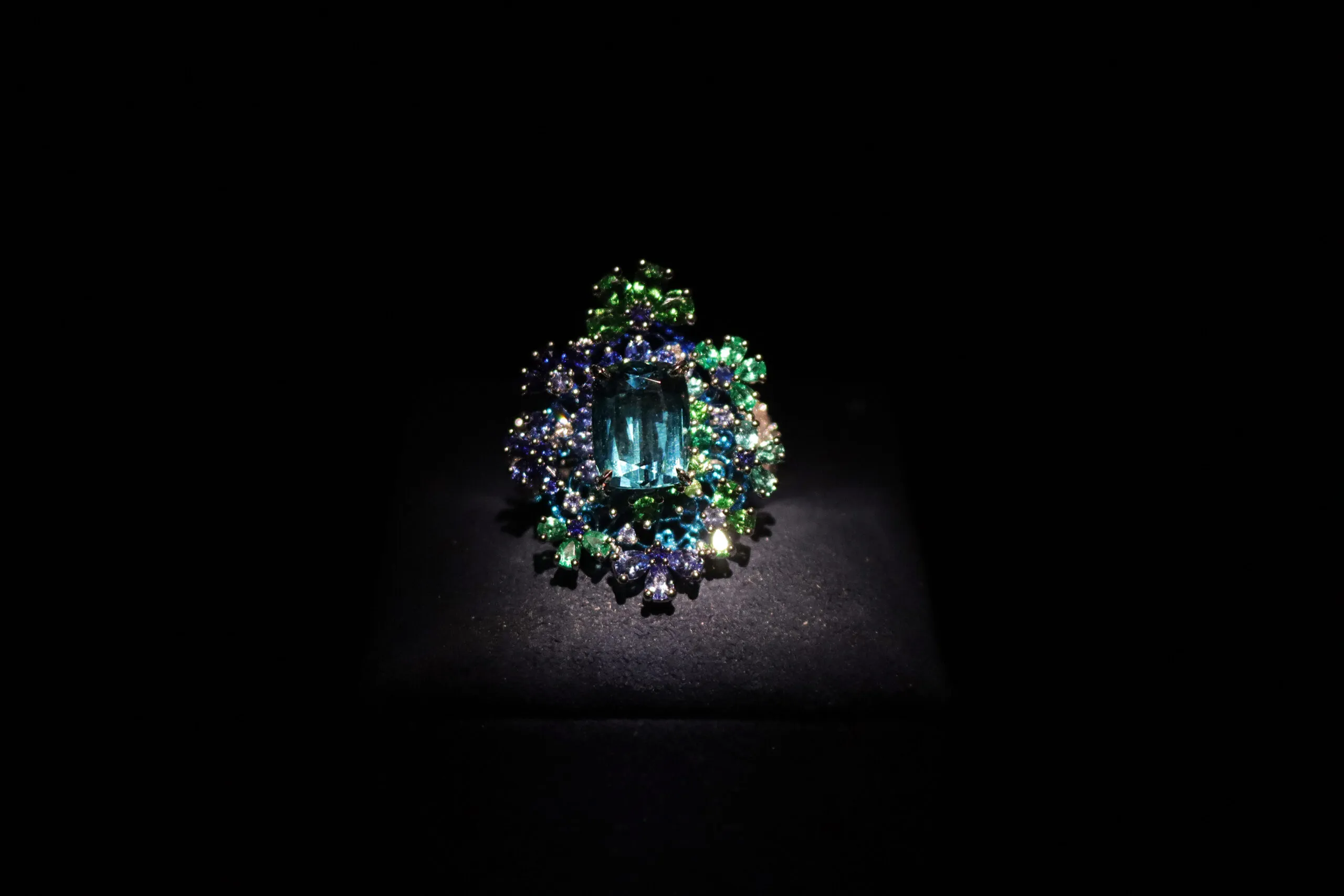 <p>An aquamarine creation with shades of blue and green gemstones in the Belle Dior High Jewellery collection by Dior Joaillerie</p>
