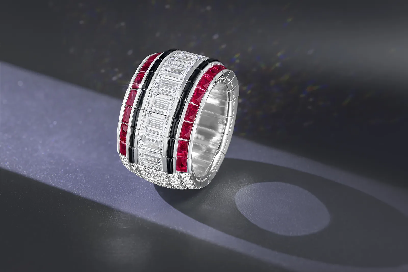 <p>Impeccably Picchiotti Xpandable ring from the Picchiotti Classics collection with 4.45 carats of baguette-cut diamonds, 3.05 carats of buff-top Burnese rubies, 1.75 carats of diamonds and onyx, set in 18k white gold </p>
