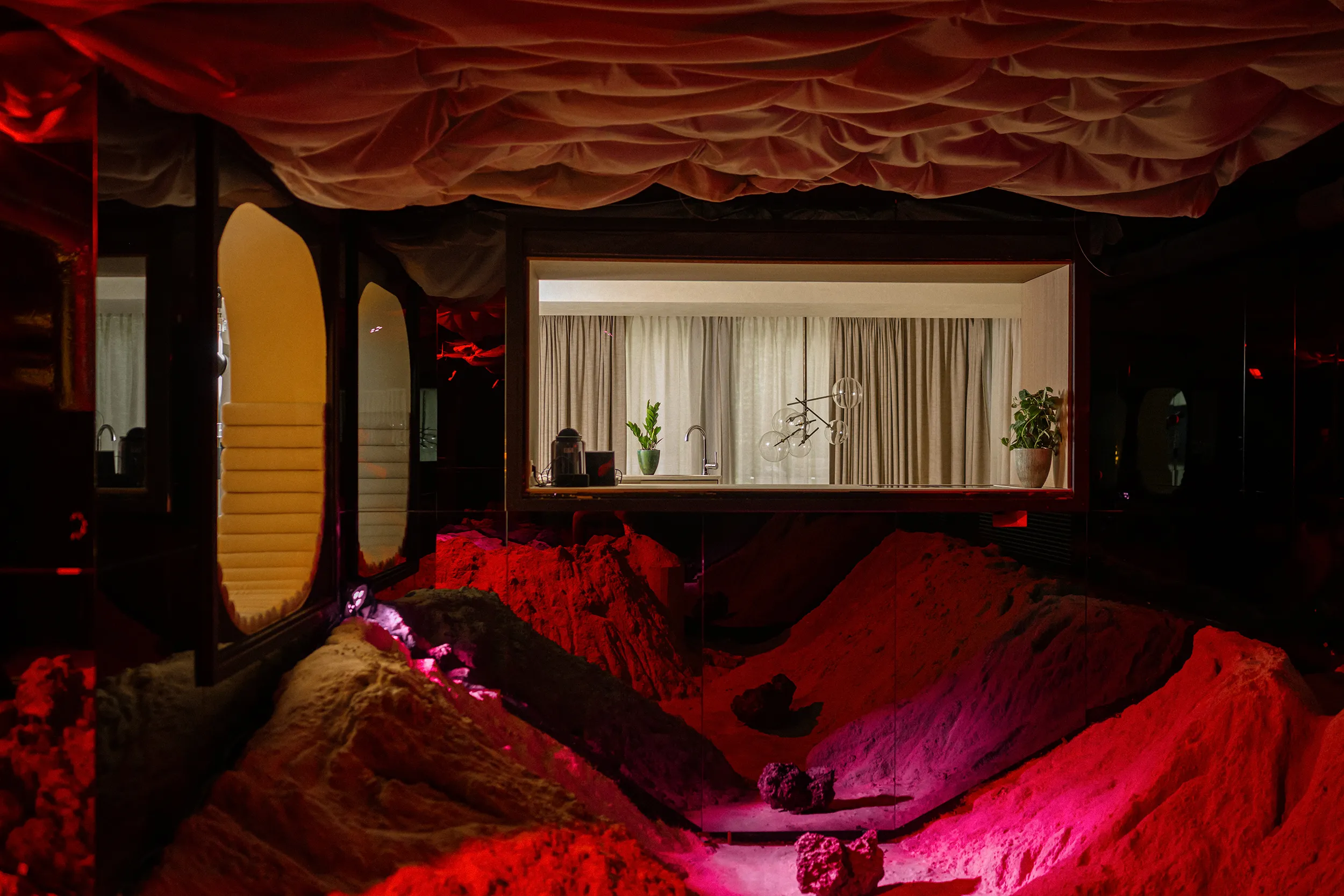 <p>The suite overlooks a sculpted “moonscape” garden dotted with real meteorites and fragments from the Moon, Mars and beyond</p>
