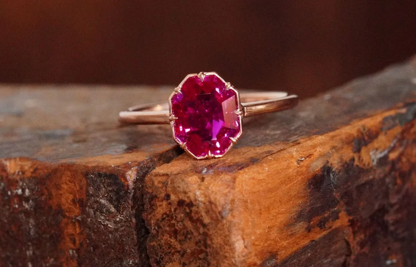 <p> Jogani ring with an octagon-shaped 2.28 carat step-cut Burmese ruby in an eight-claw rose gold setting </p>