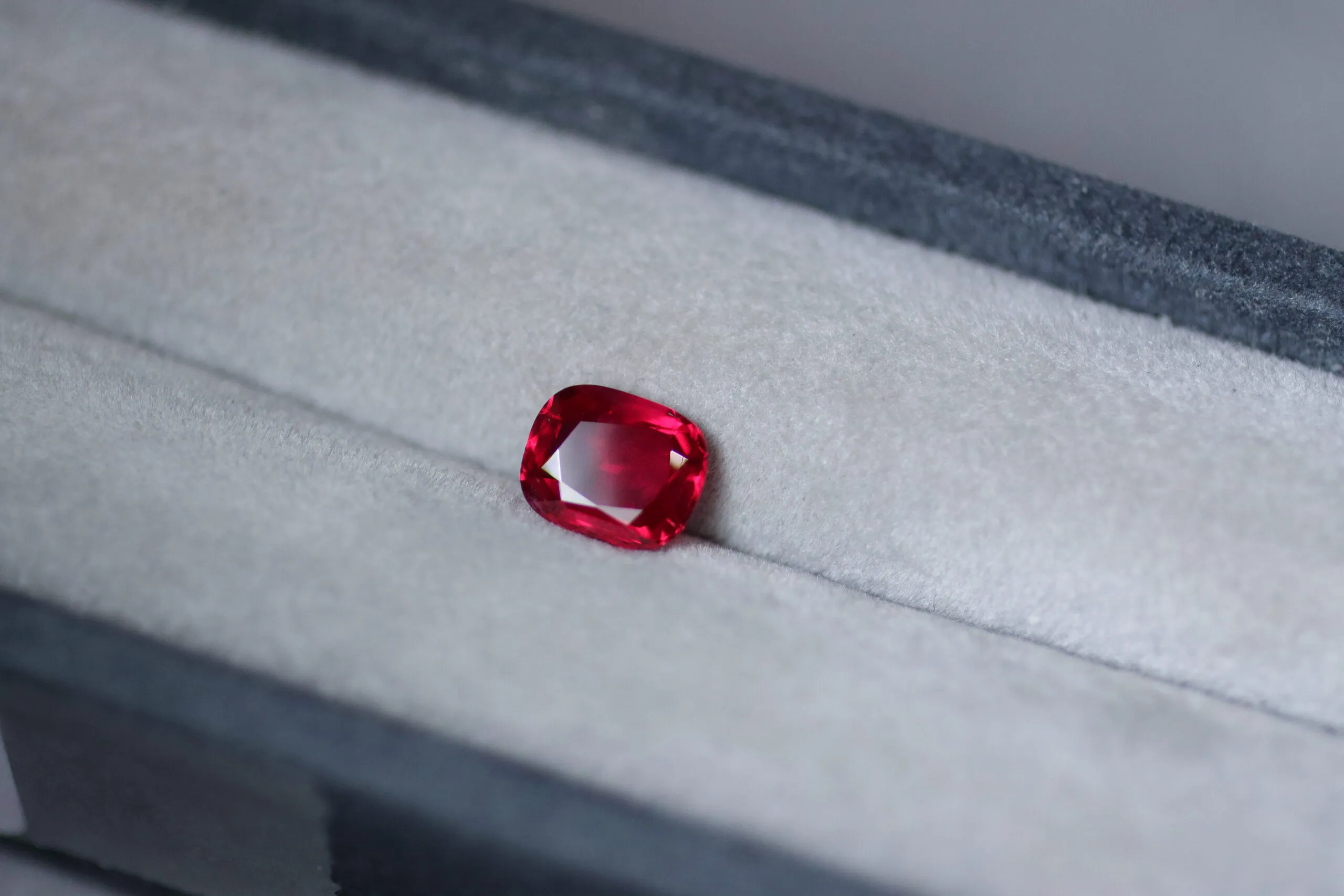 <p>The 2.26ct Burmese ruby has a broad, shallow table designed to maximise its face-up appearance, making it look like a 3.50ct stone</p>
