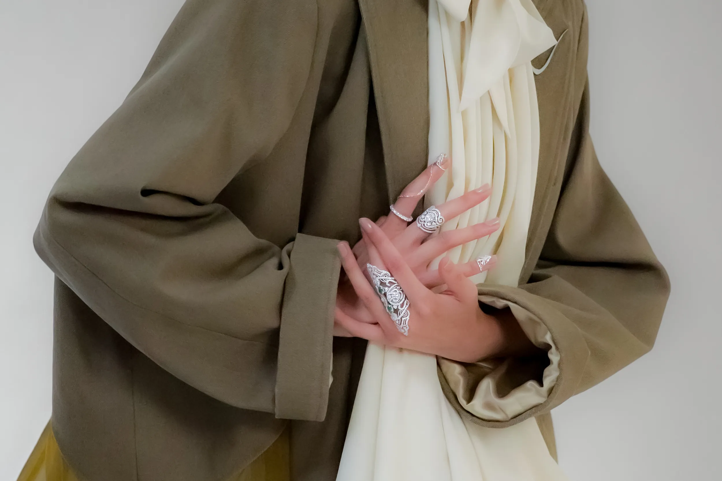 <p>By reimagining a centuries-old craft through cutting-edge processes, Van Der Bauwede Genève has opened a space where couture and high jewellery become a single creative language</p>