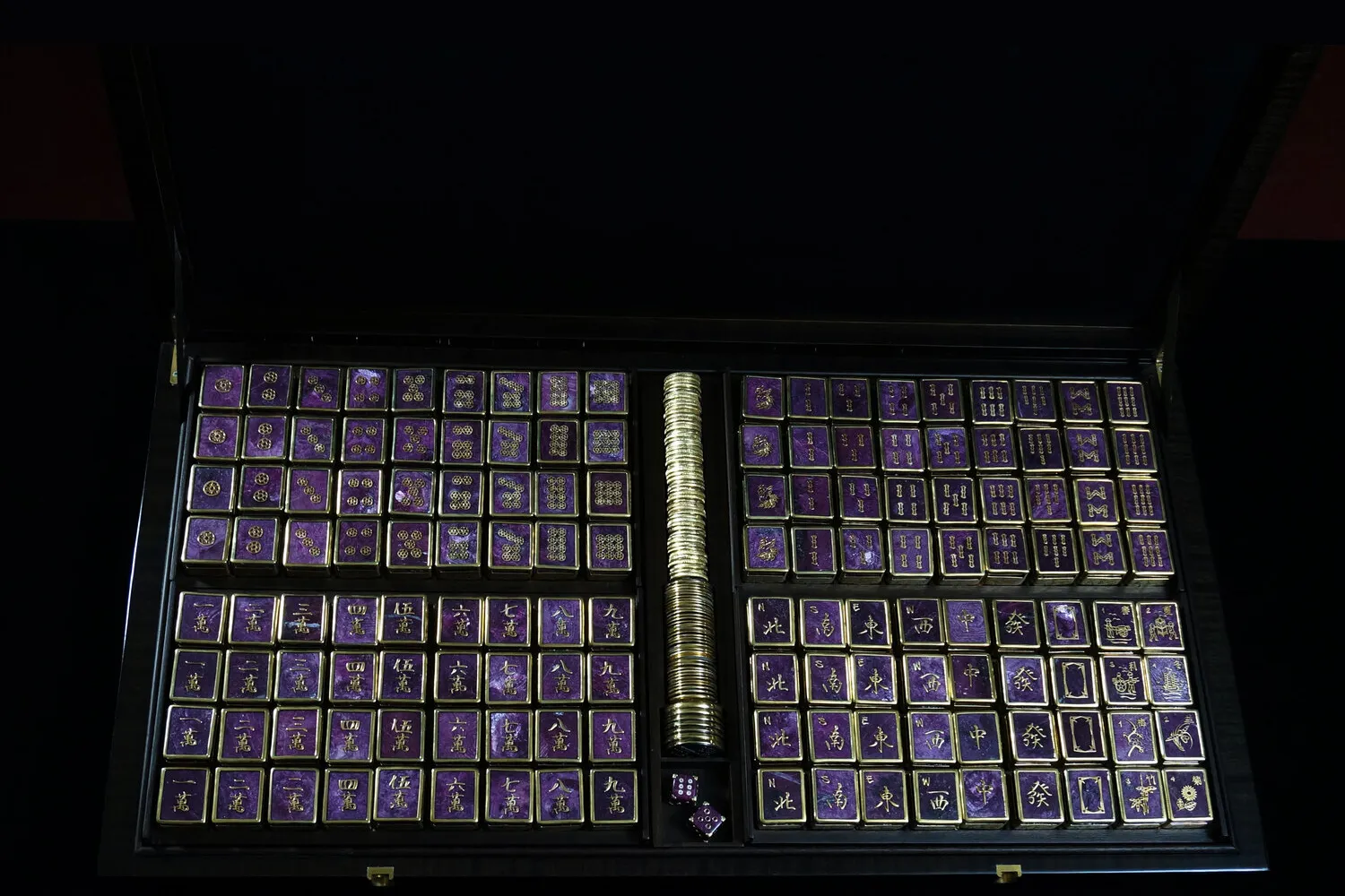 <p>L&#8217;aquart x S.T. Dupont Haute Creation The Worlds Most Luxurious Mahjong Set. Their main component solid blocks of Tanzanian ruby &#8212; a gemstone representing the expression of the fiery energy of the sun, nobility and Royalty</p>
