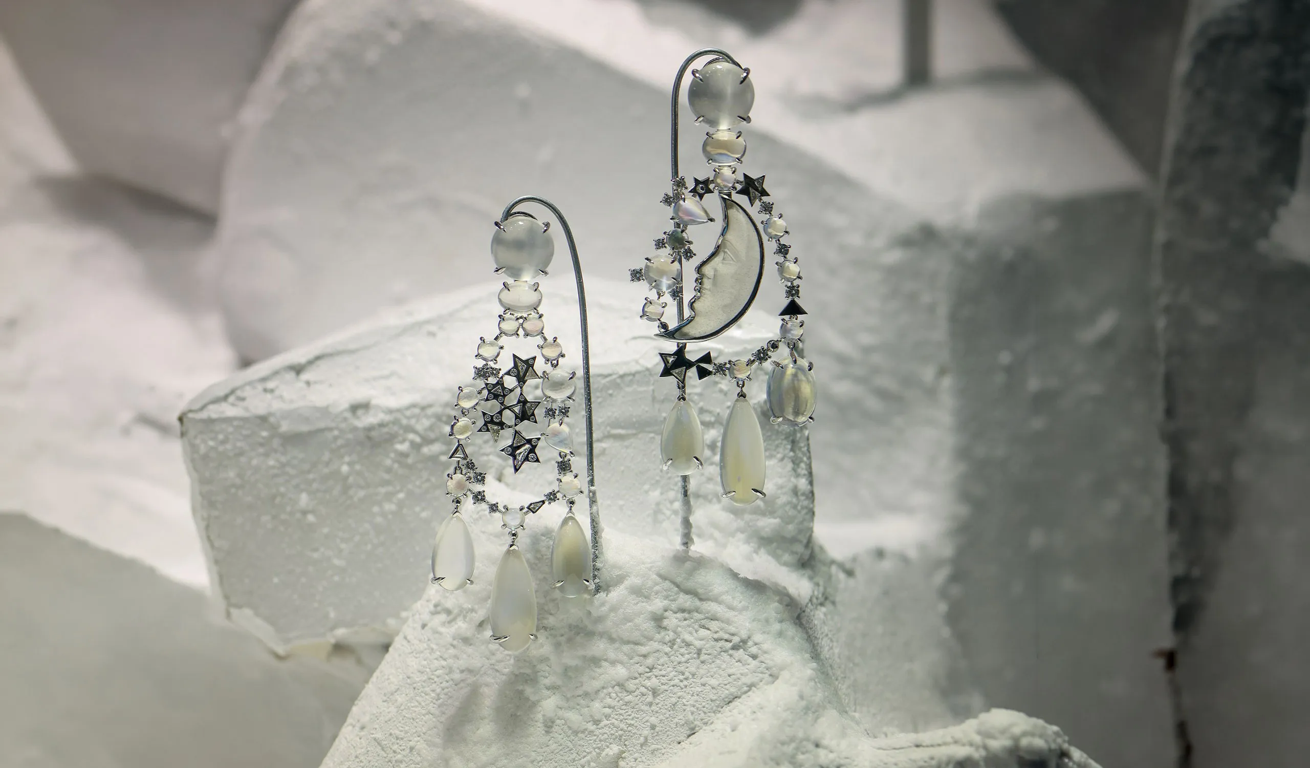 <p>Moon and star high jewellery earrings by Lydia Courteille</p>
