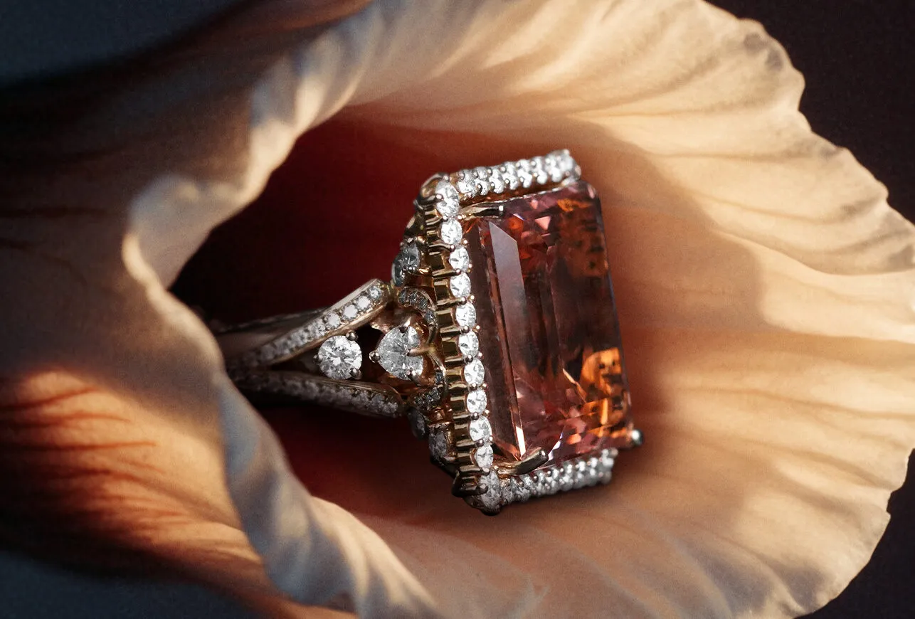 <p>Mergin Jewelry by Mehragin Rahmati necklace with a central morganite surrounded by diamonds </p>
