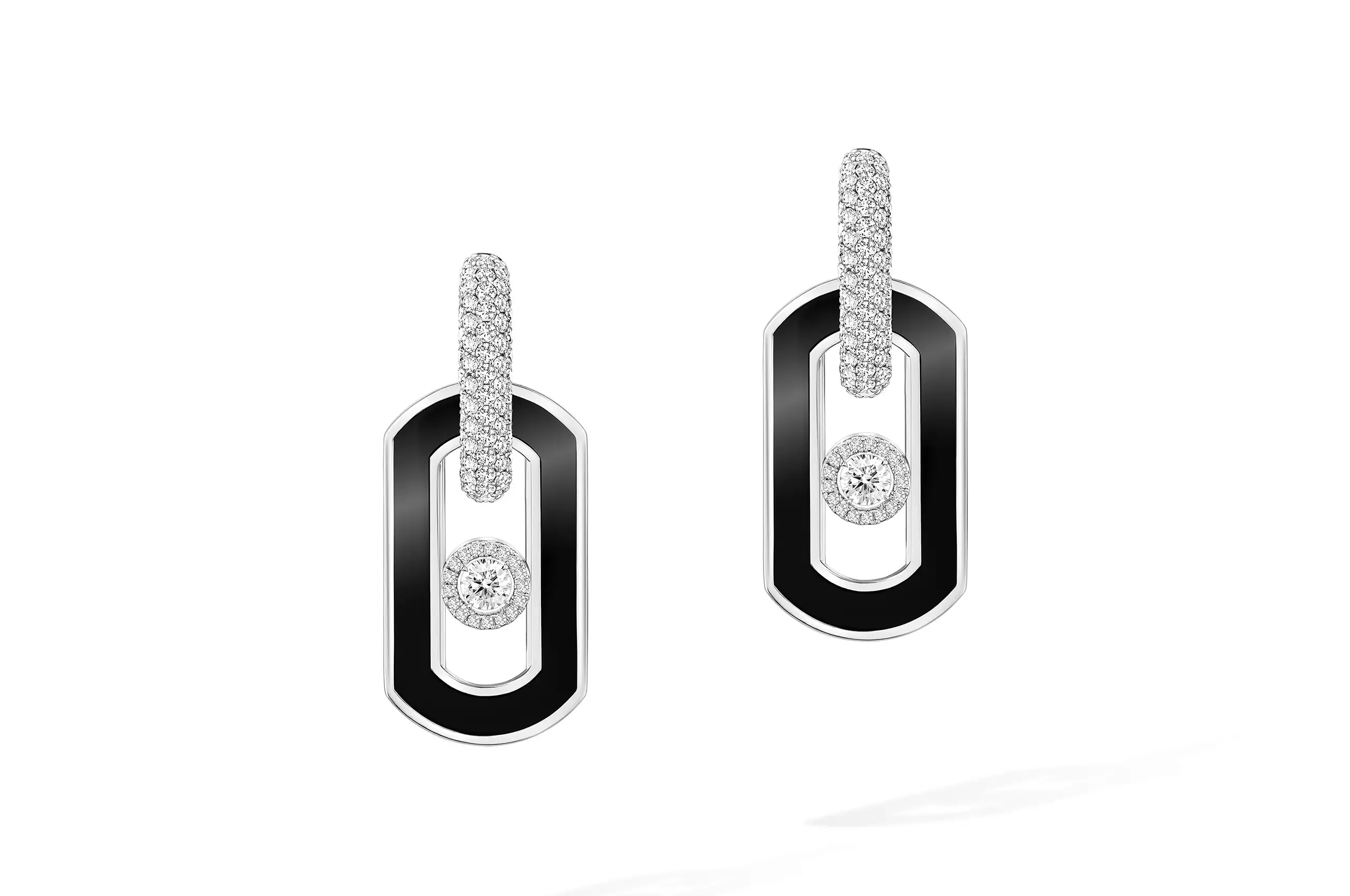 So Move Colour earrings in onyx and 18 carat white gold.