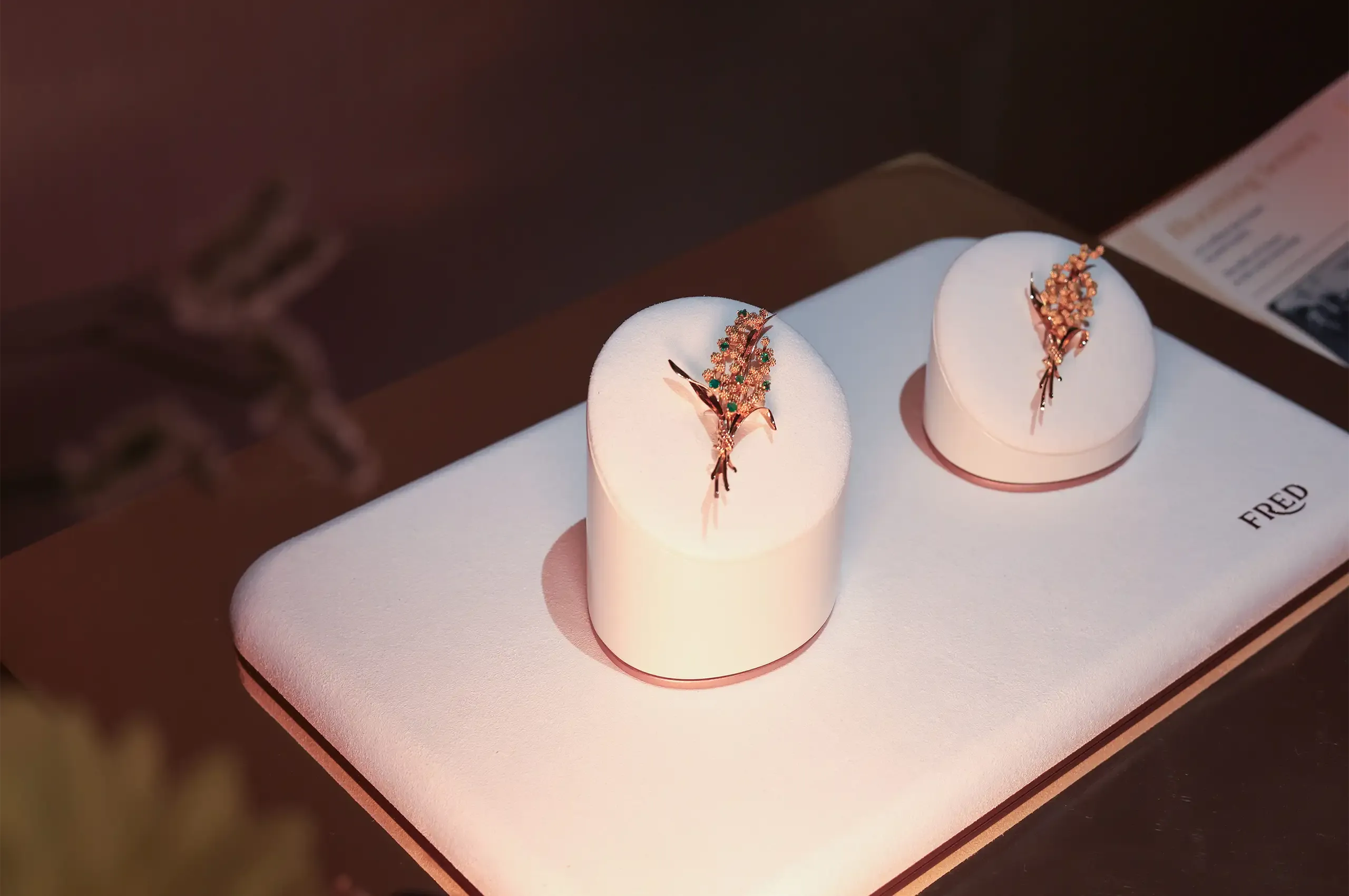Naturalistic brooches from Maison FRED's archives