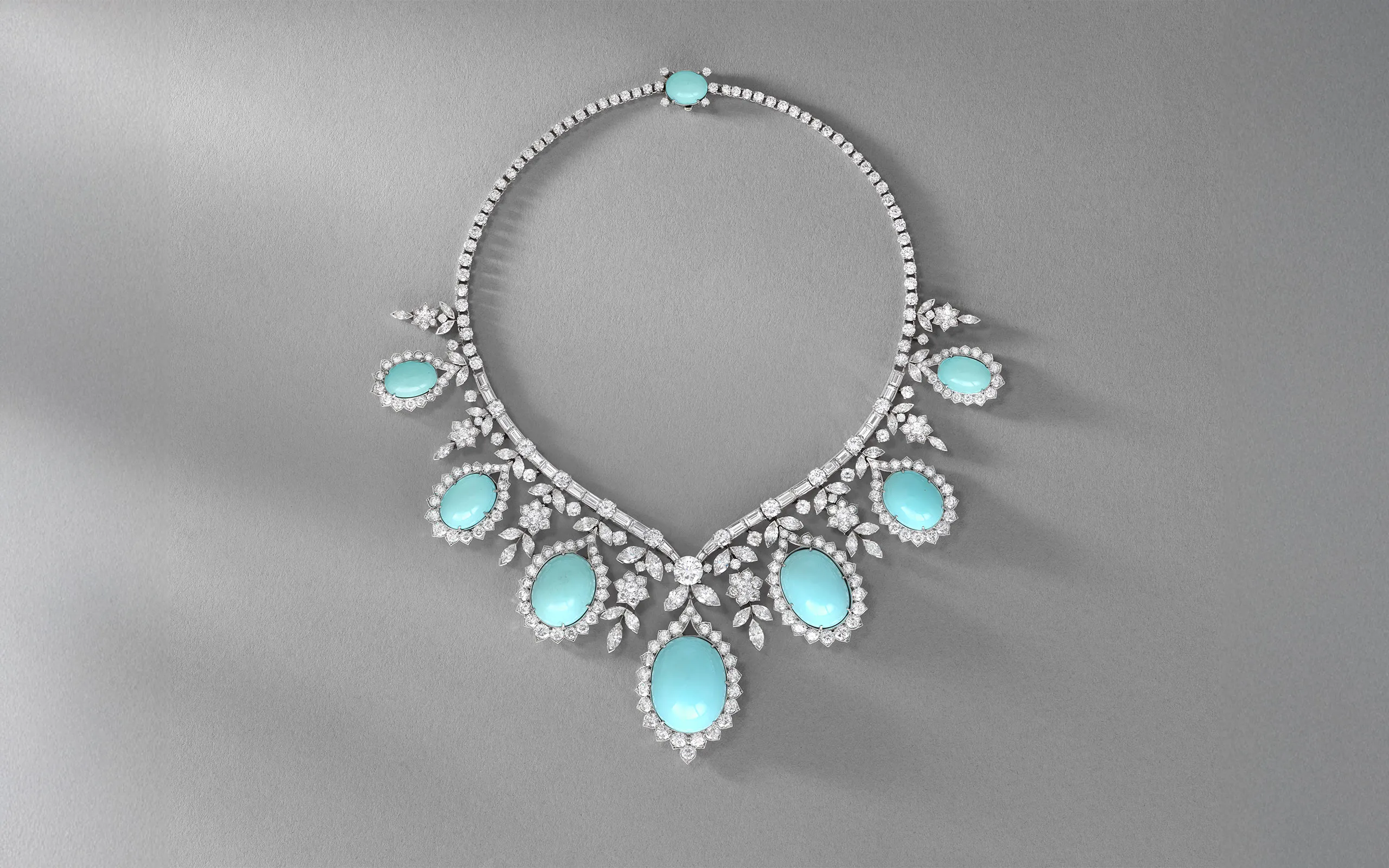 <p>Van Cleef & Arpels Heritage collection necklace with turquoise and diamonds (c. 1955) to be presented at TEFAF Maastricht 2025</p>