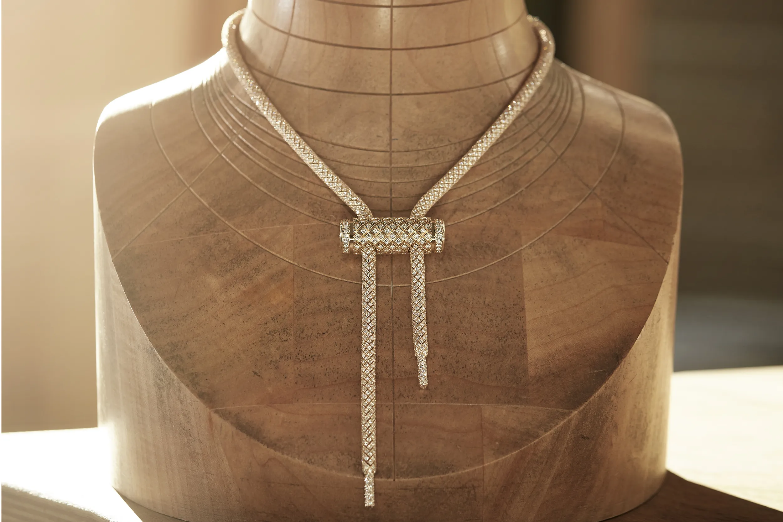 <p>Nouvel Héritage Latch XL High Jewellery necklace, sold to a private collector, crafted in 18k yellow gold using precious metal additive manufacturing and set with 2,752 diamonds weighing 29.43 carats</p>