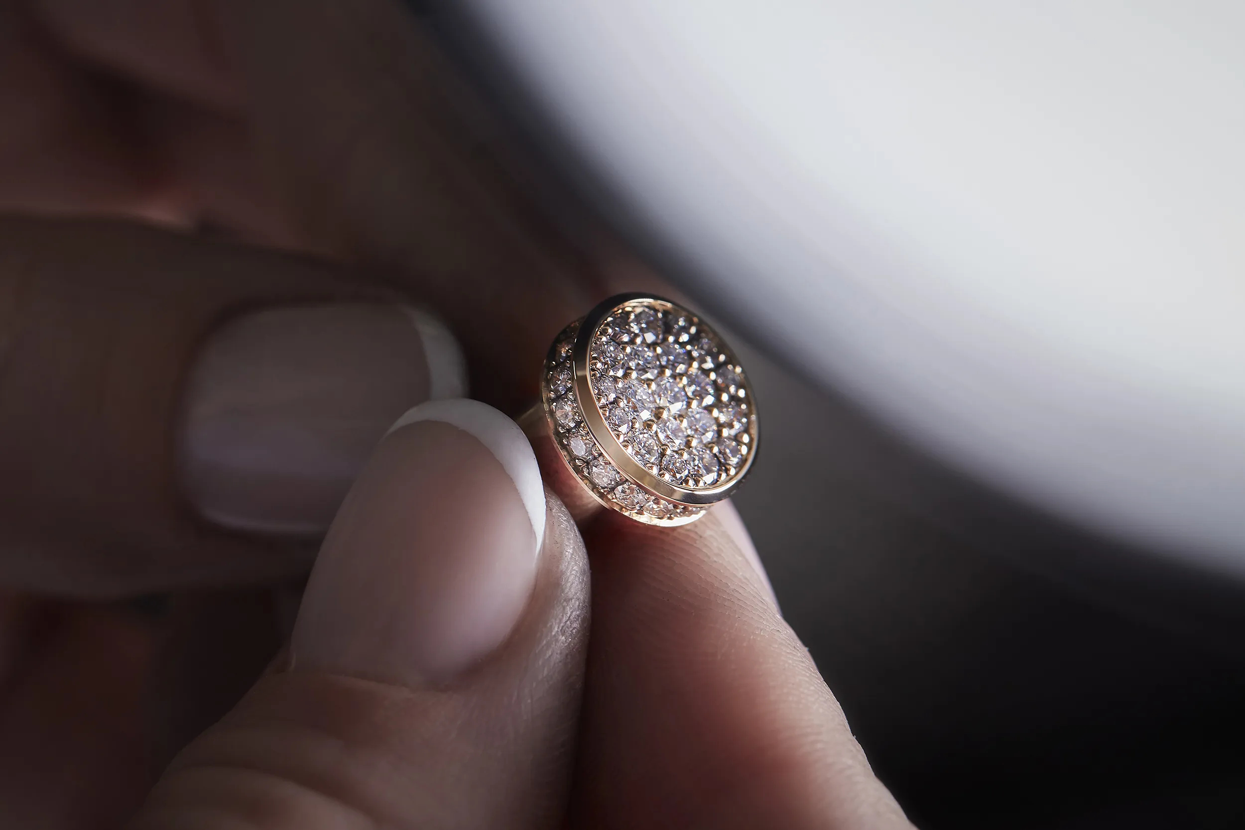 <p>Adding the finishing touches to the Nouvel Héritage Latch XL High Jewellery necklace, crafted in 18k yellow gold and diamonds, which sold to a private collector earlier this year</p>