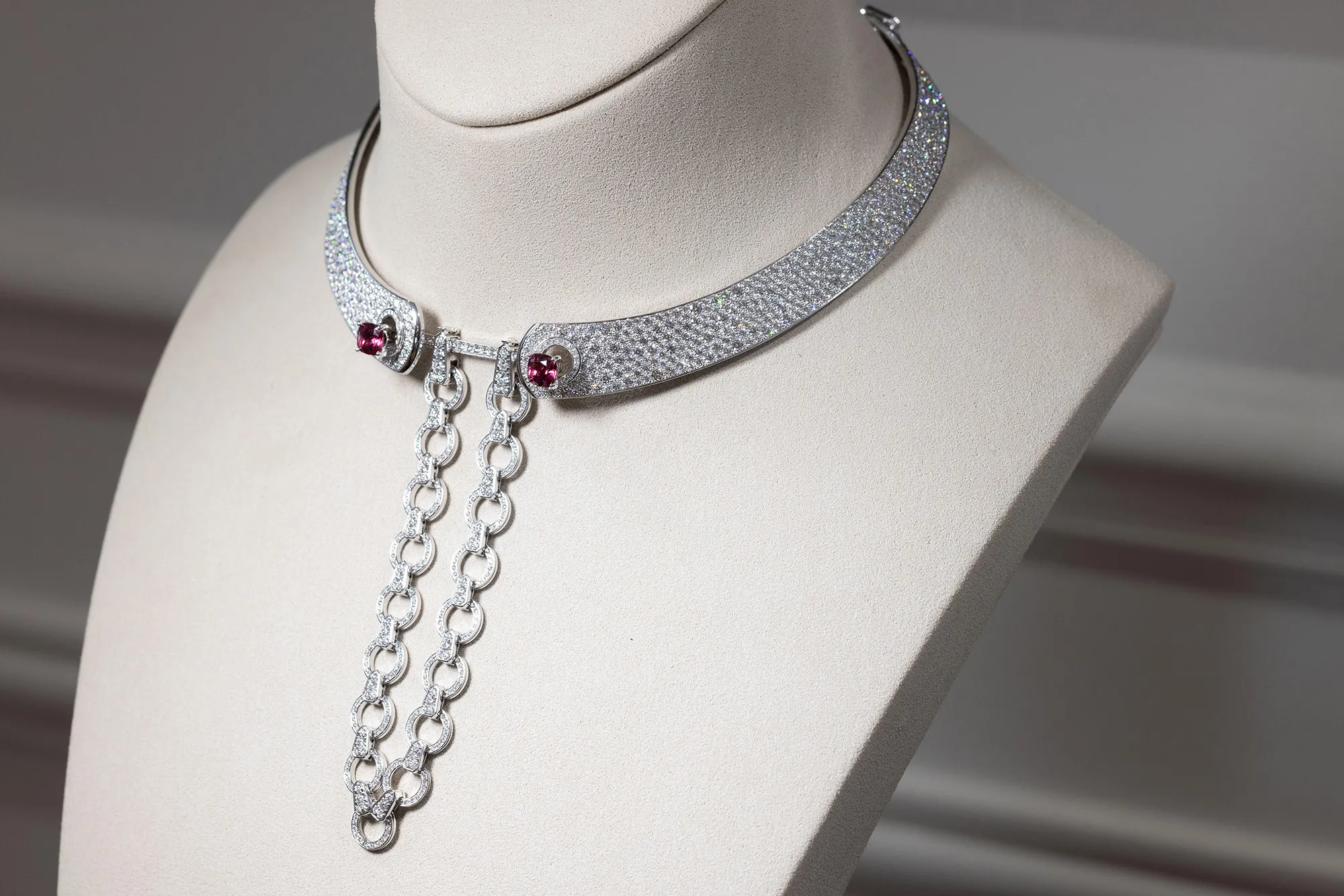 <p>Nouvel Héritage Mood High Jewellery necklace with cushion-cut pink tourmalines and 18 carats of snow-set diamonds in 18k white gold</p>