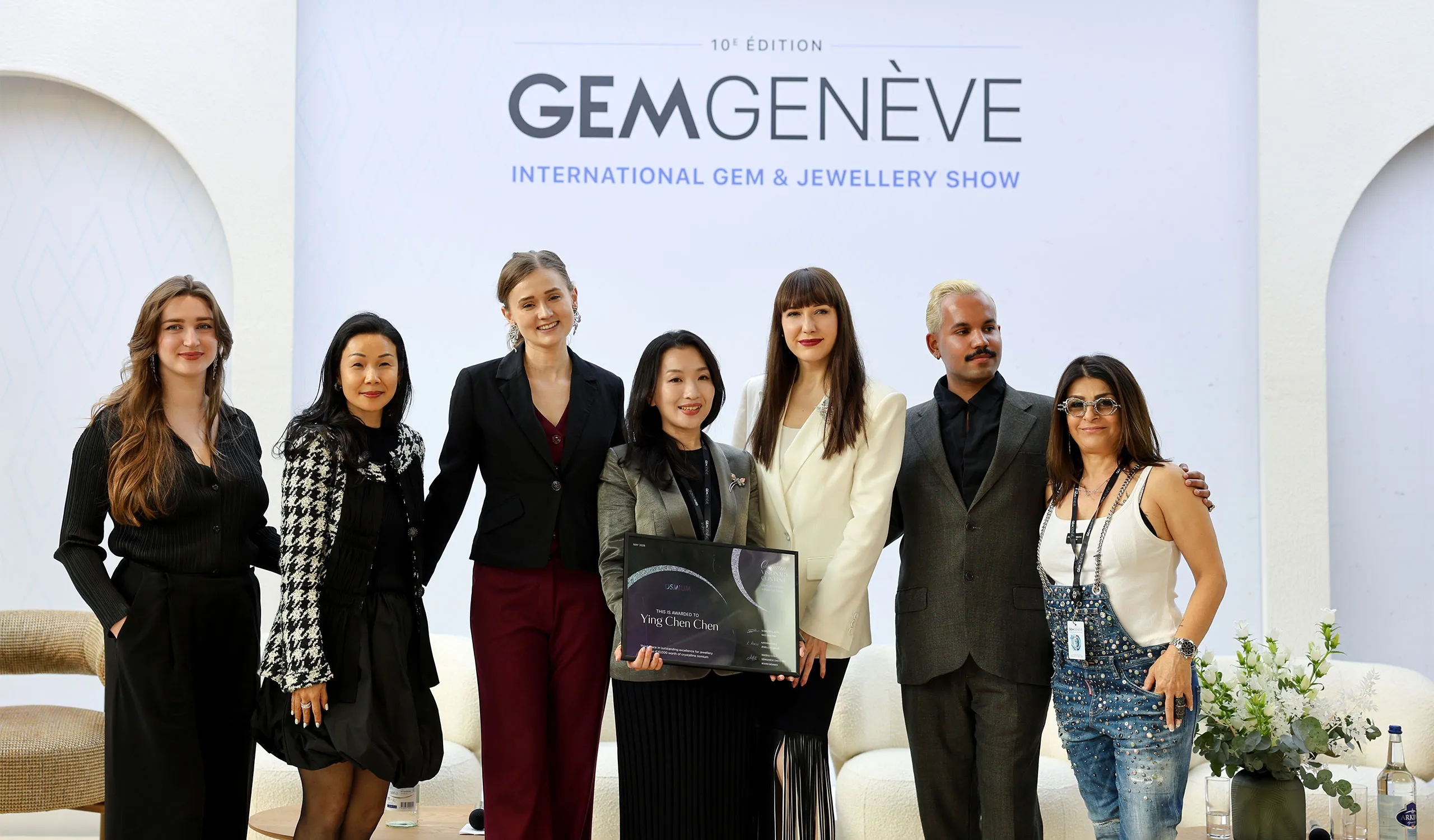 <p>Katerina with Ying Chen Chen (centre), who took home third place in the Osmium Visionary Contest</p>