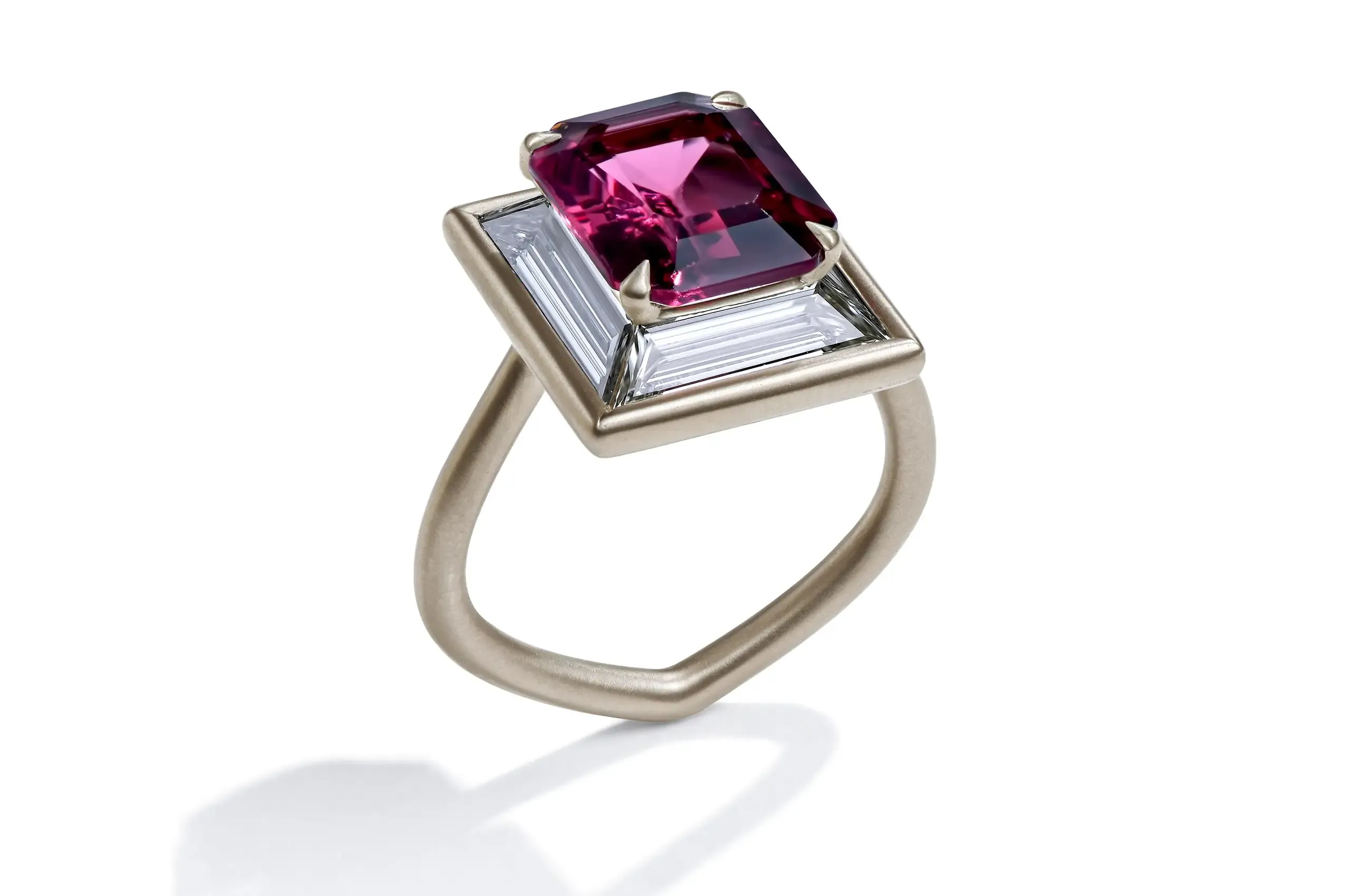 R KHENI Diamond Ring, presented by Second Petale Gallery. 18K white gold set with 2.97 carats of diamonds.