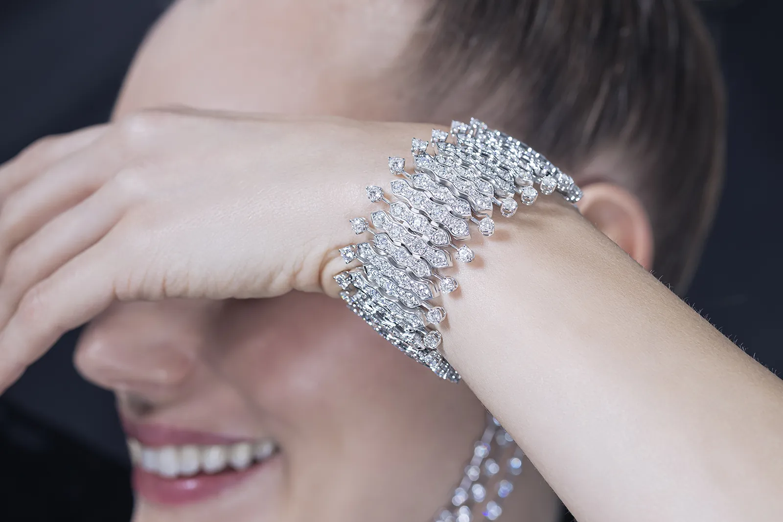 <p>A model wears the Picchiotti Waves bracelet from the Picchiotti Classics collection with 30.76 carats of round brilliant-cut diamonds set in 18k white gold </p>
