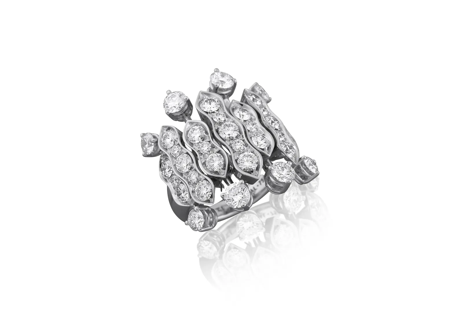 <p>The Picchiotti Waves ring from the Picchiotti Classics collection with 4.42 carats of round brilliant-cut diamonds set in 18k white gold </p>
