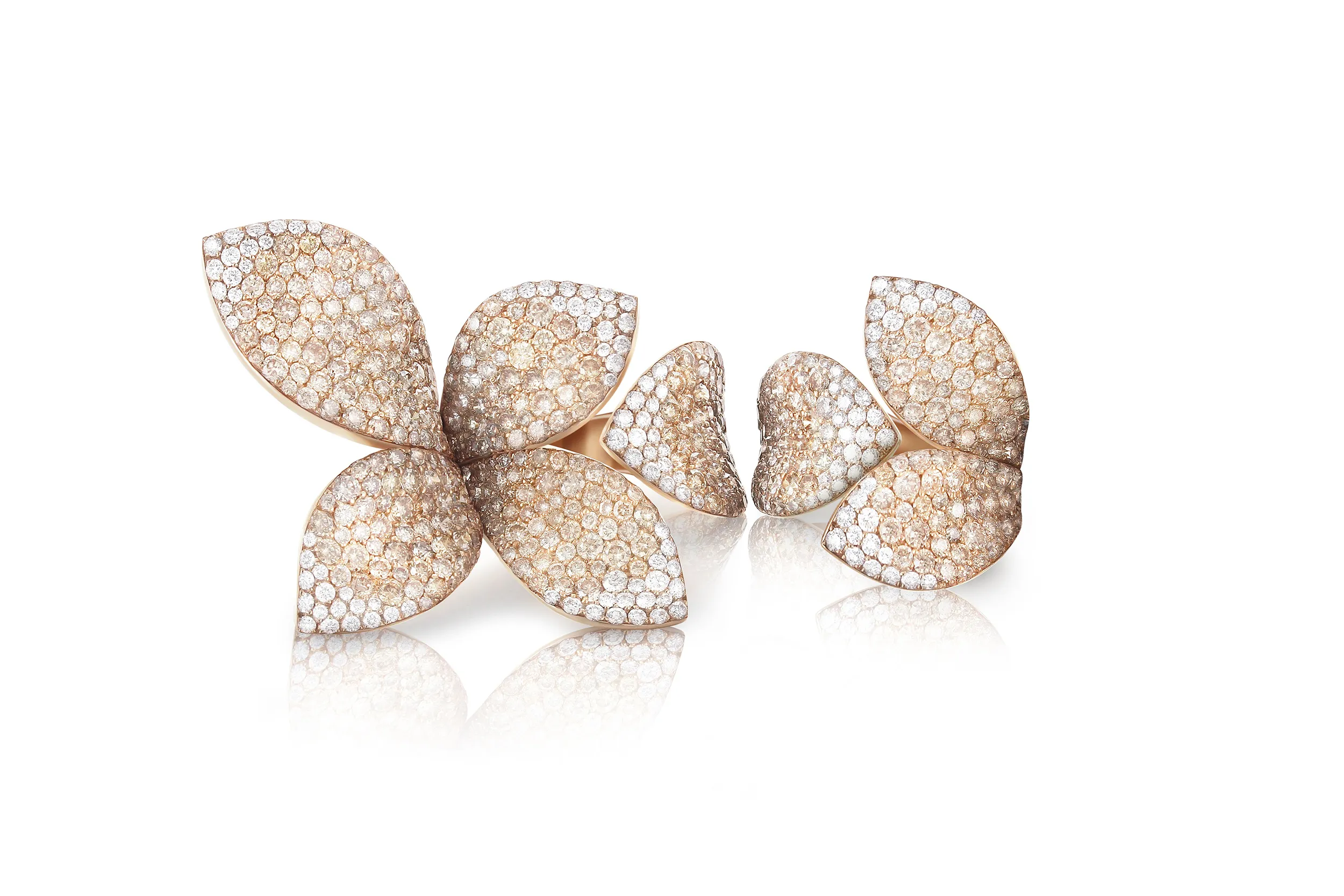 <p>Pasquale Bruni ‘Giardini Segreti’ collection rings in rose gold and diamonds</p>