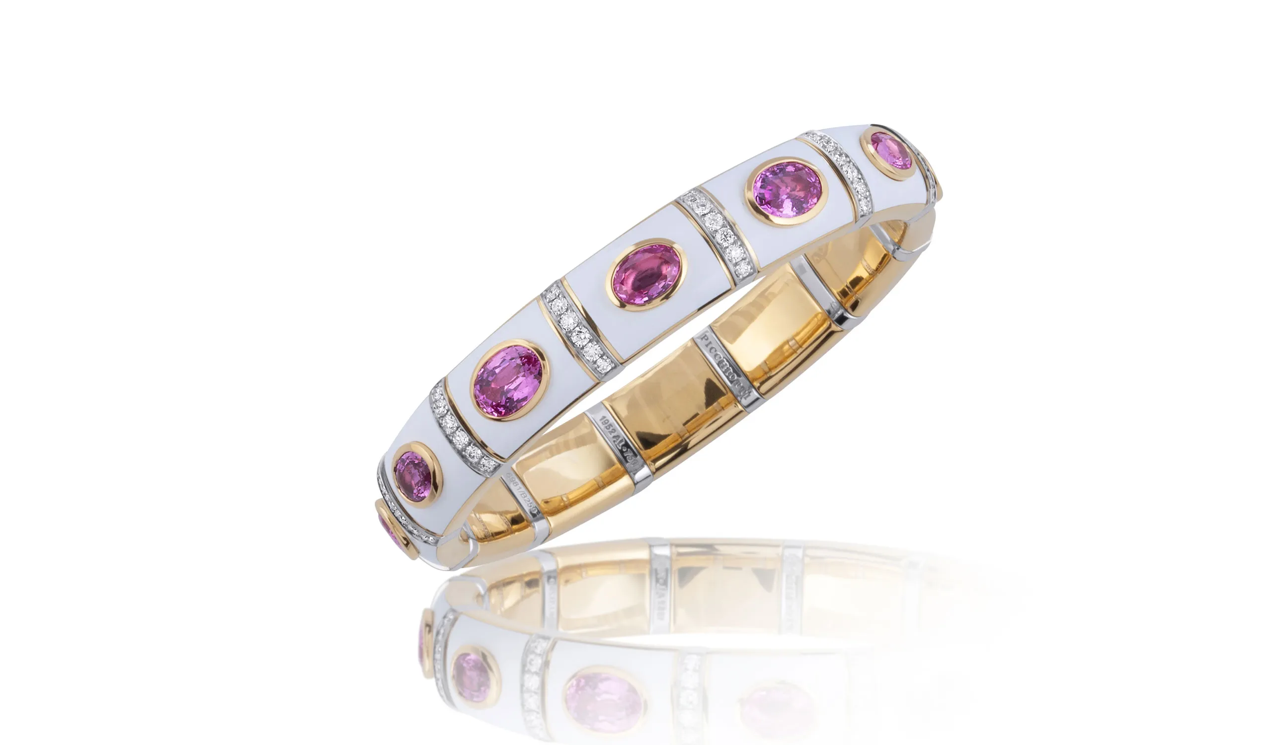 <p>The fourth design features oval pink sapphires</p>
