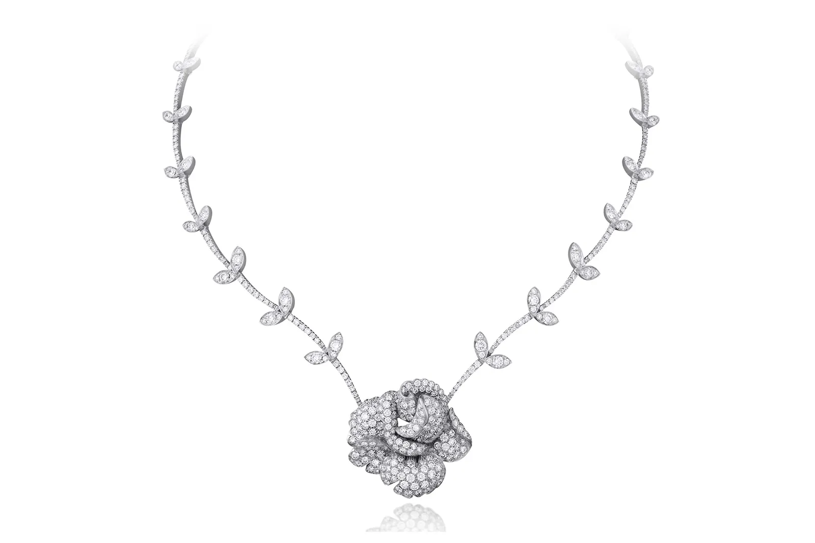 <p>Picchiotti Fine Jewellery Rose necklace with round brilliant-cut diamonds set in 18k white gold</p>
