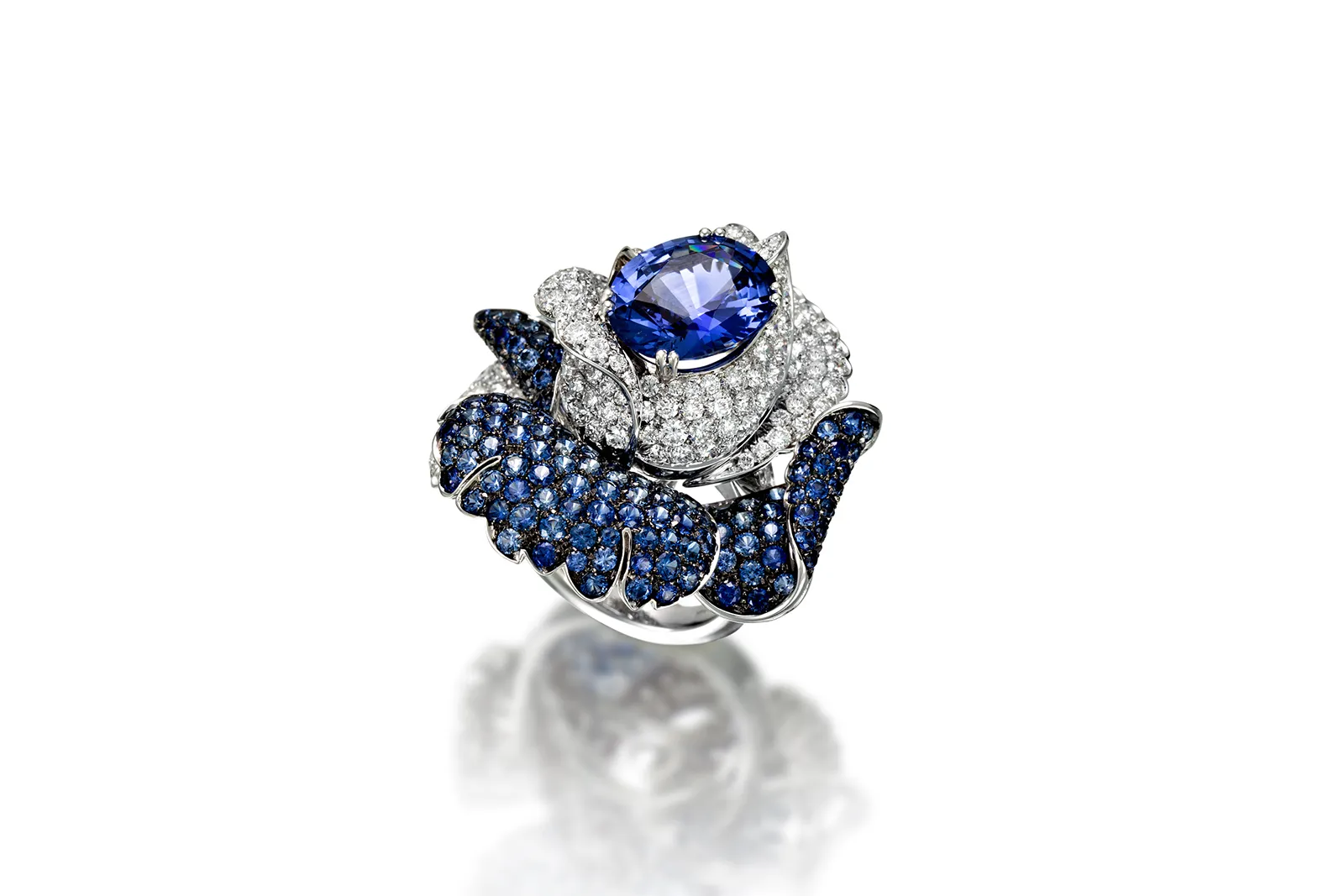 <p>Picchiotti Fine Jewellery Rose ring with a 9.45 carat oval-shaped Sri Lankan sapphire, 6.63 carats of blue sapphires and 5.97 carats of round brilliant-cut diamonds set in 18k white gold </p>
