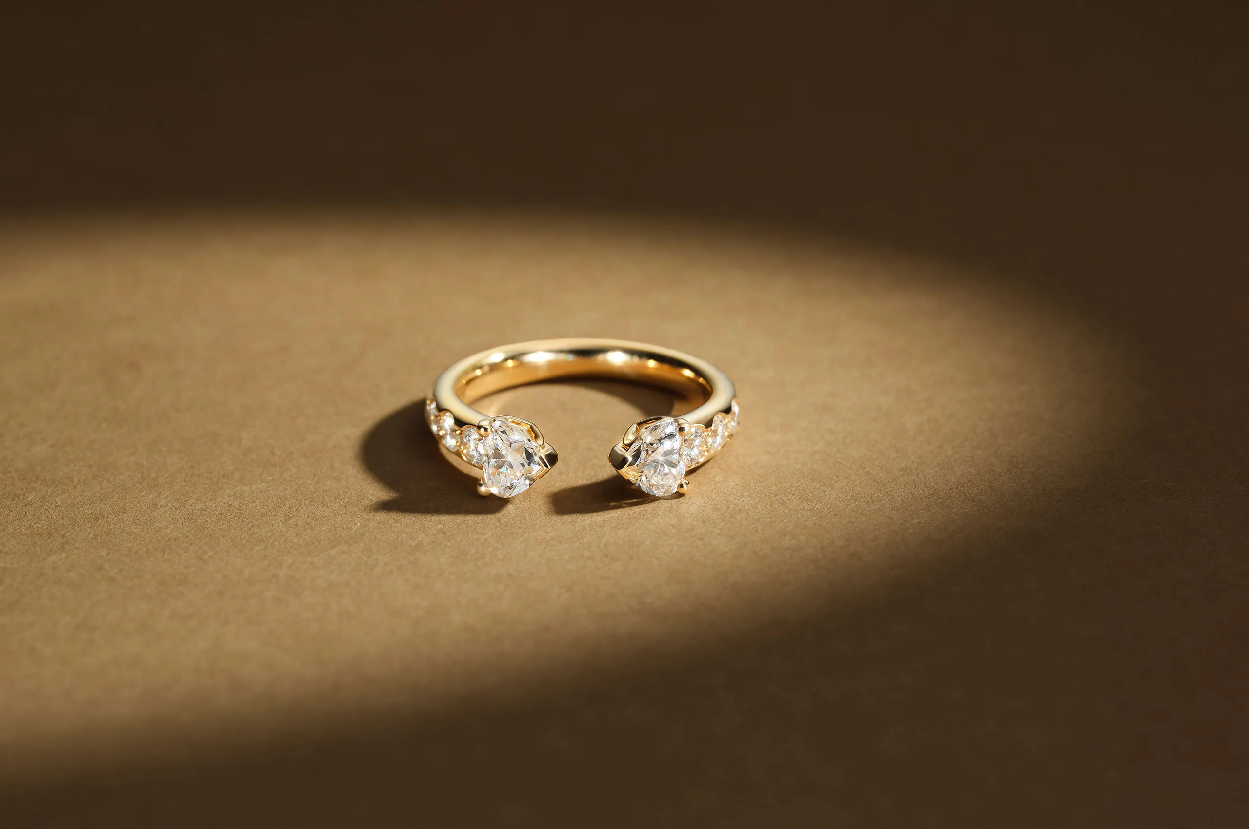 Recarlo More heart-shaped diamond ring in 18k yellow gold with round diamonds
