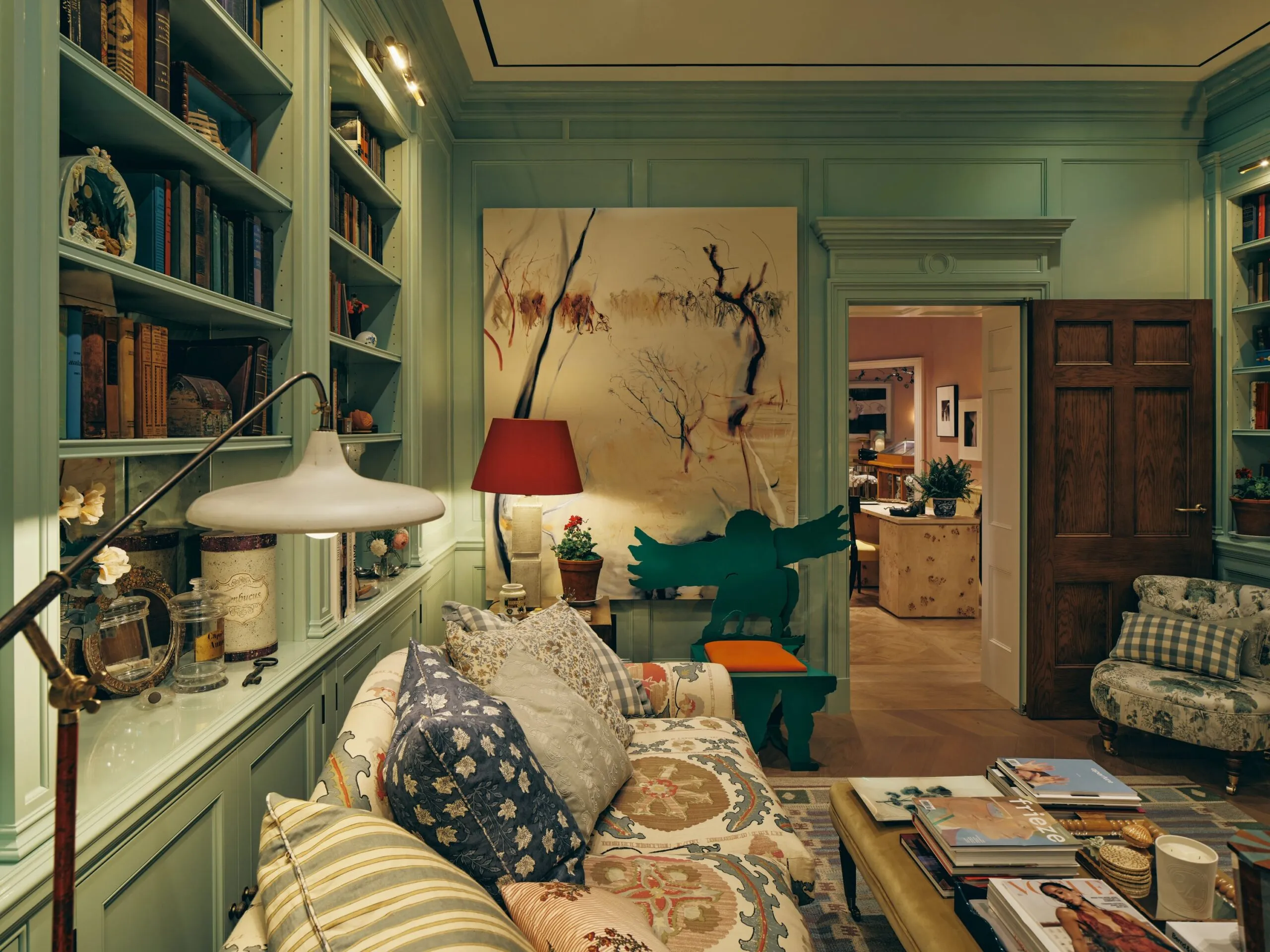The boutique treats jewellery as part of a lived interior, placing diamonds alongside art, books and objects rather than isolating them behind the usual codes of luxury retail.