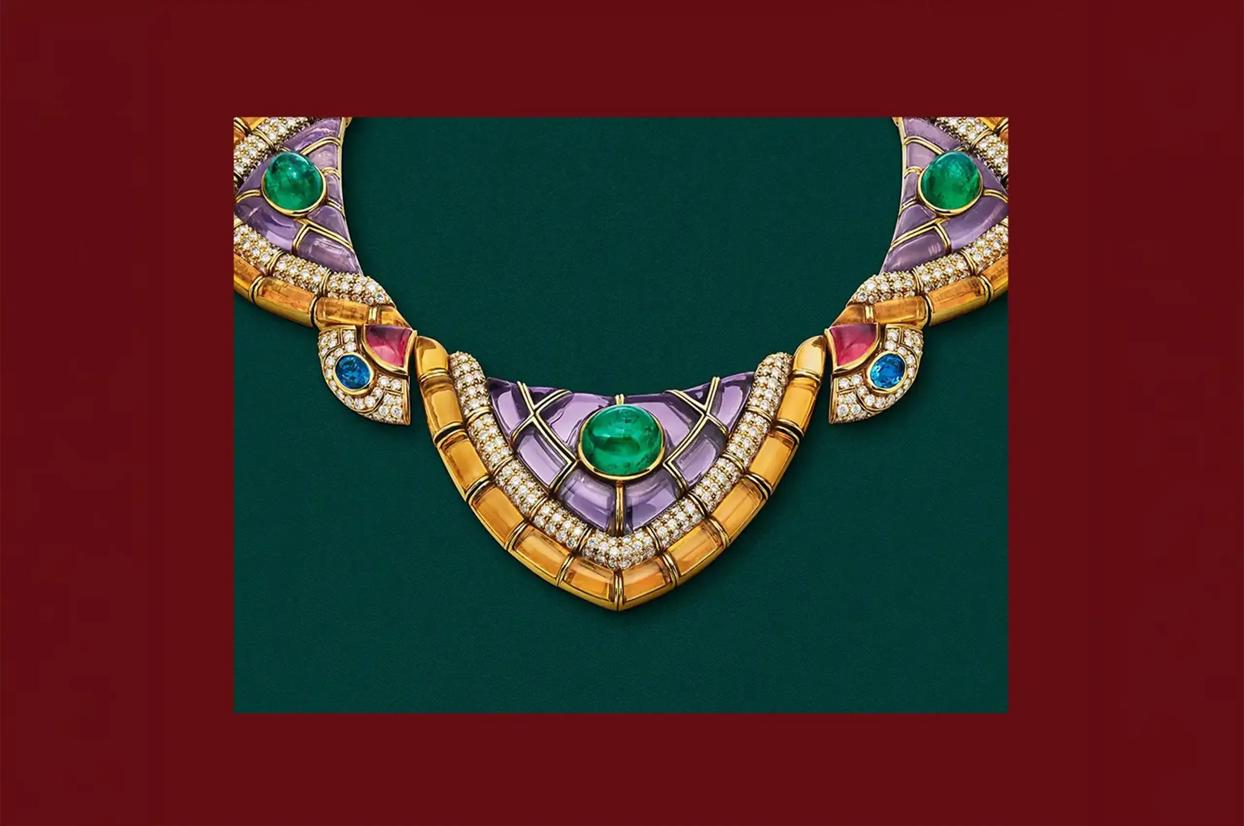 The exhibition’s final chapter, The Power of Light, explores how light transforms colour, revealing the reflections, transparencies and metallic brilliance of Bvlgari’s gemstones and gold.