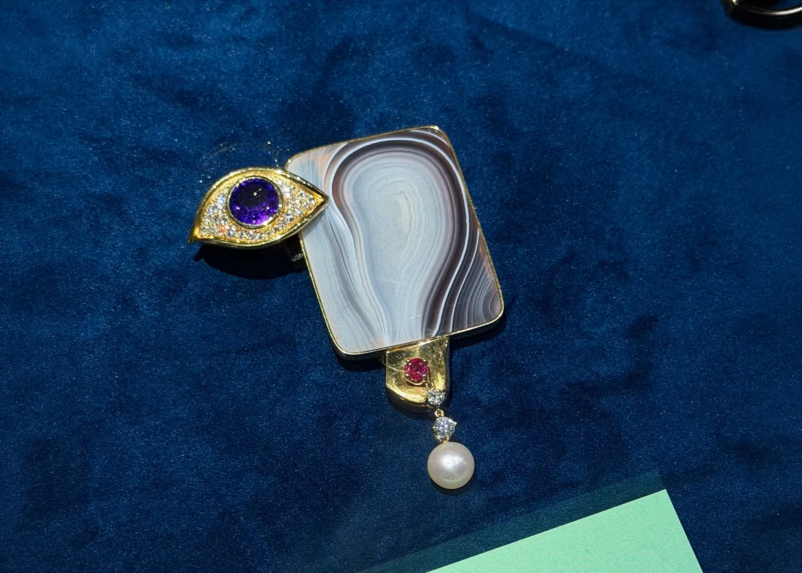 <p>The exhibition was focused on the interconnectedness of the human hand, raw materials, and the “crucial encounter” behind every jewel and art object</p>