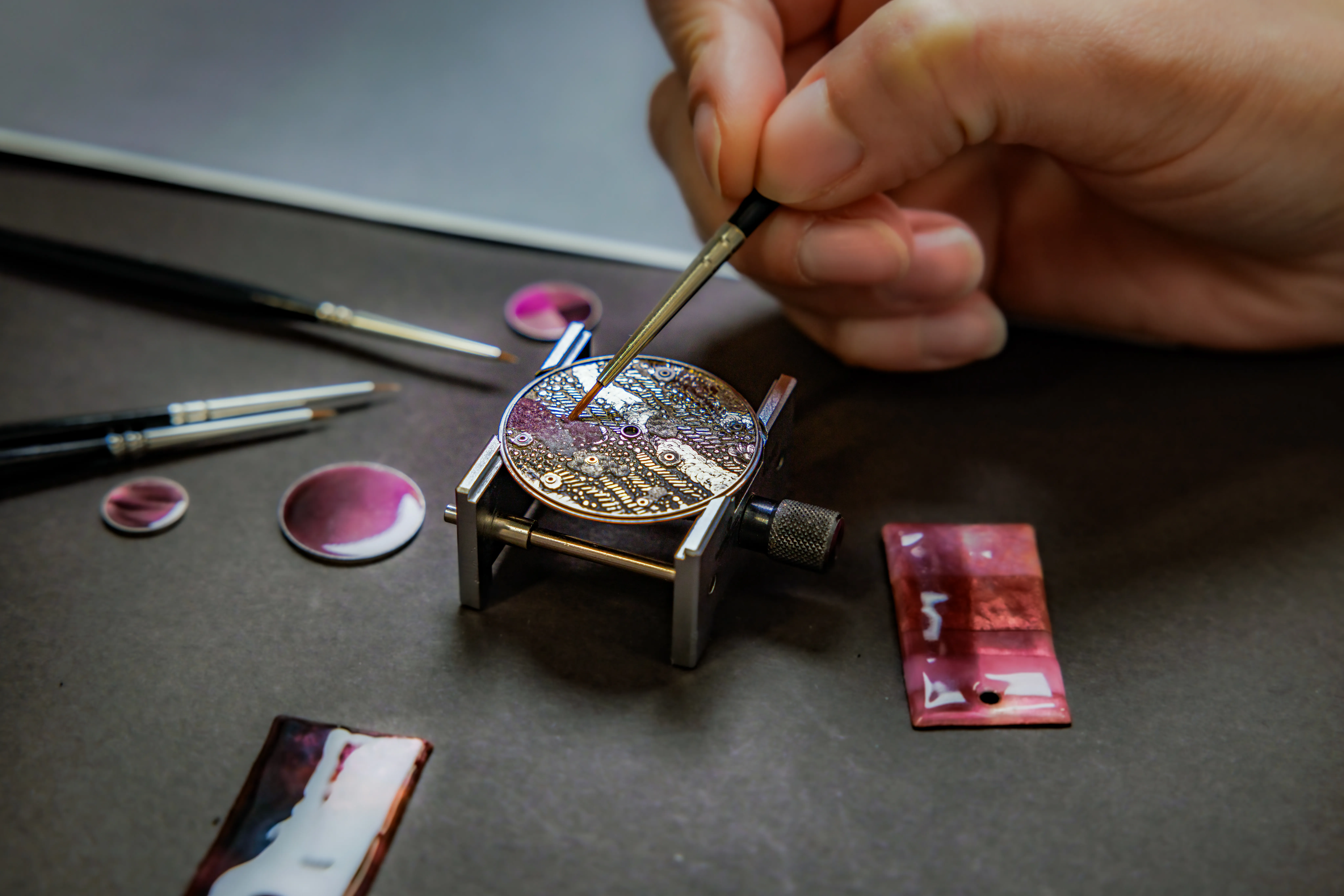 <p>Hand-painting the dial of the TAOS Sequins watch </p>
