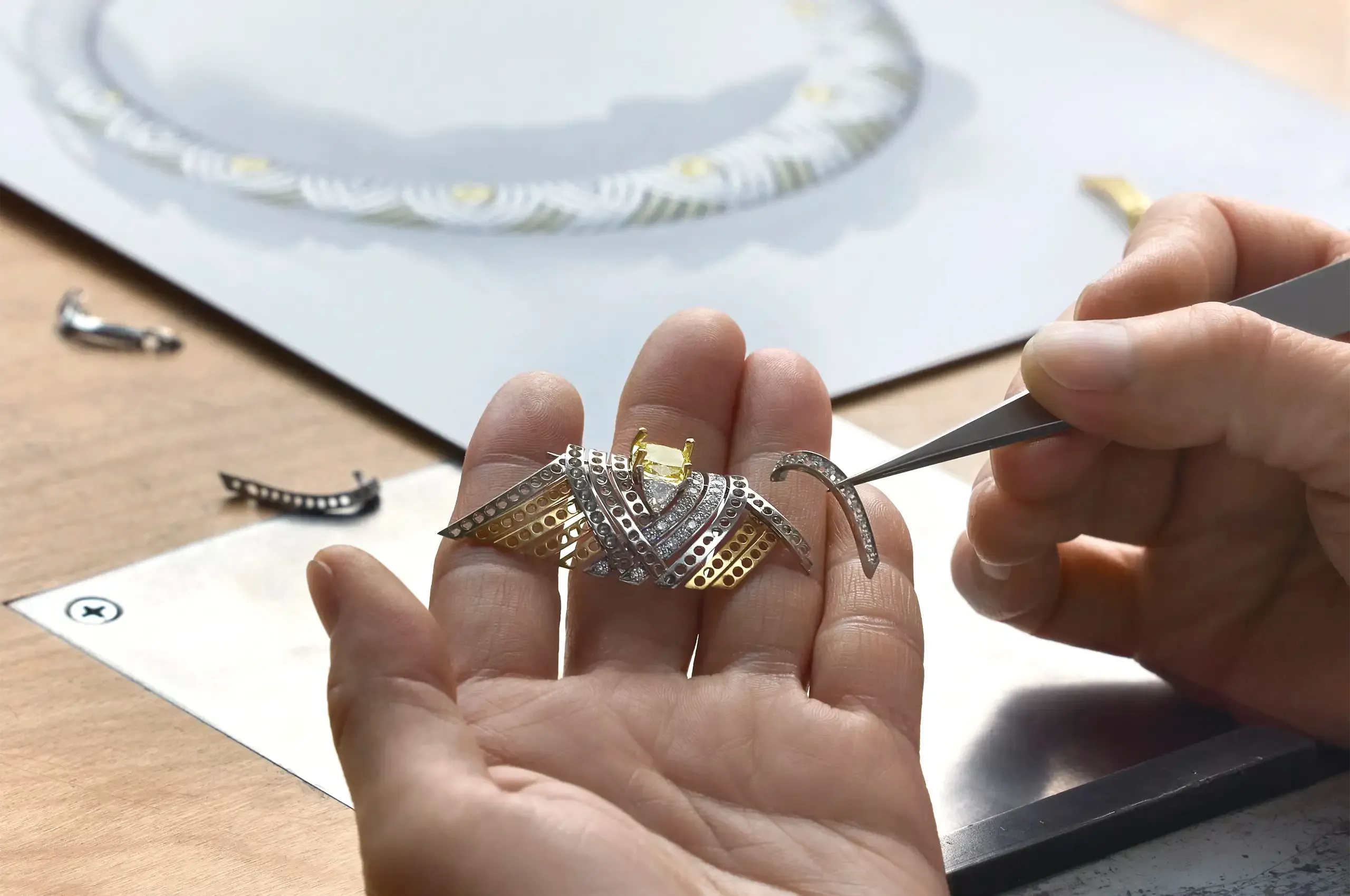 The design translates the loosely woven branches of a bird’s home 