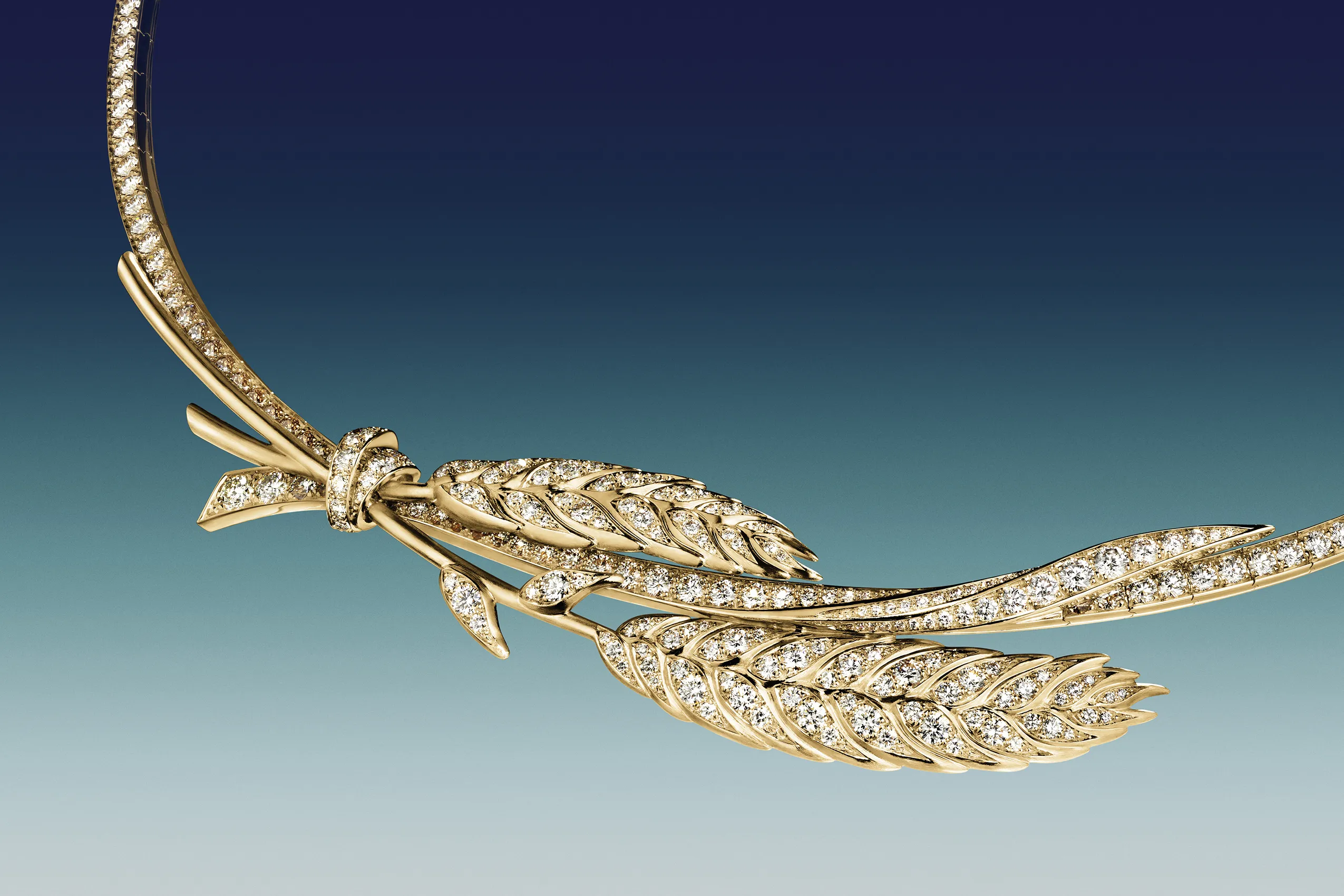 <p>L’Épi de Blé de Chaumet diamond necklace in 18k yellow gold</p>
