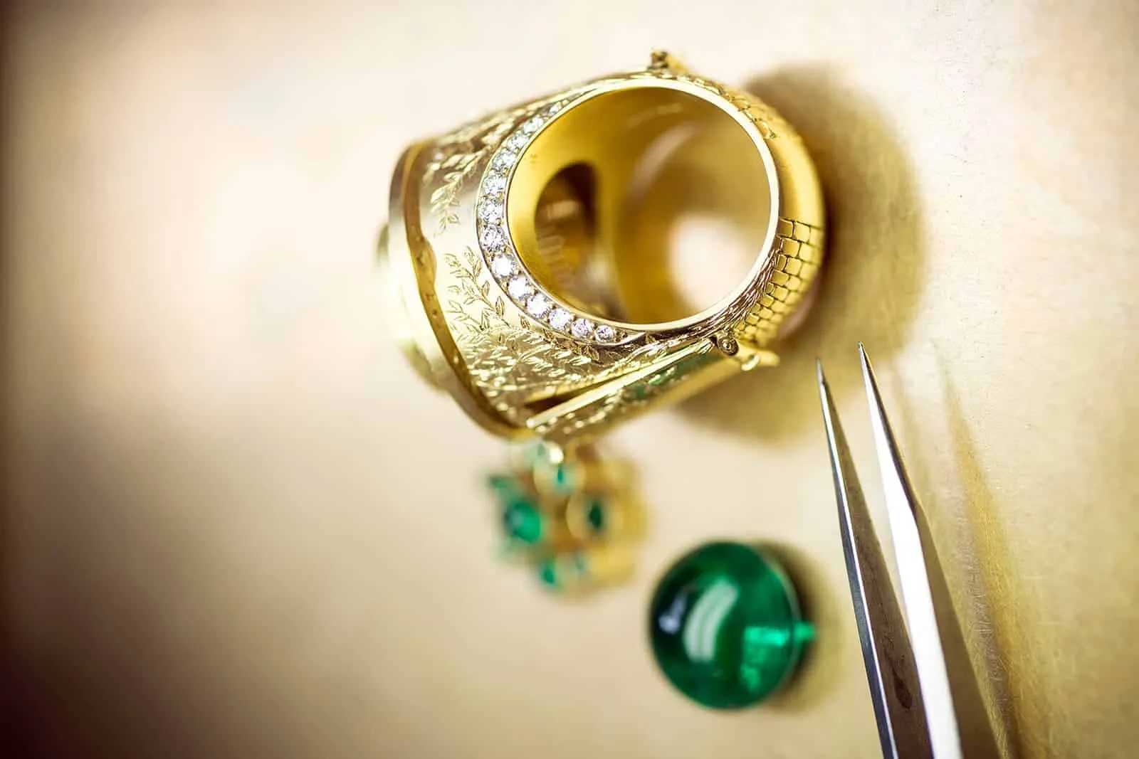 <p>Emeralds were the perfect choice to capture the mood of the fabled Emerald City</p>