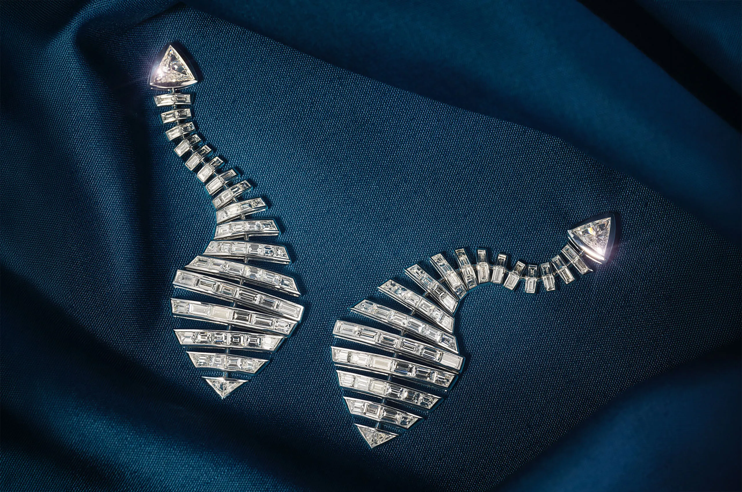 Lily Gabriella’s Marea earrings in 18k white gold, set with 9.72ct of diamonds in a sculptural drop design.