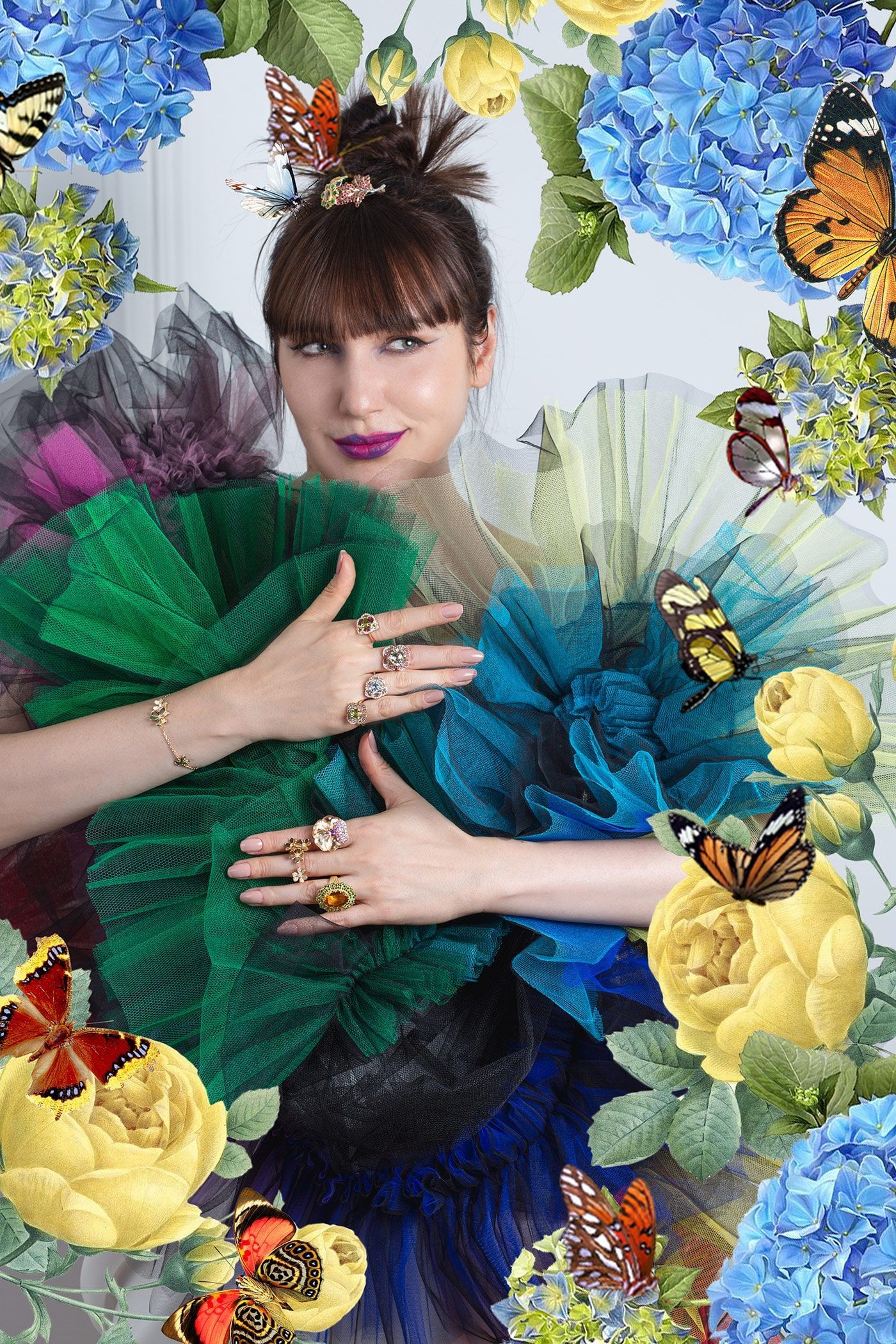 Rings on the right hand are all by Isabelle Langlois Left hand: Brooch and citrine ring by Buccellati, Flower ring with carved rock crystal by Lorenz Baumer, between the finger ring in yellow gold and diamond by Van Cleef&Arpels Dress by Moira Cristescu