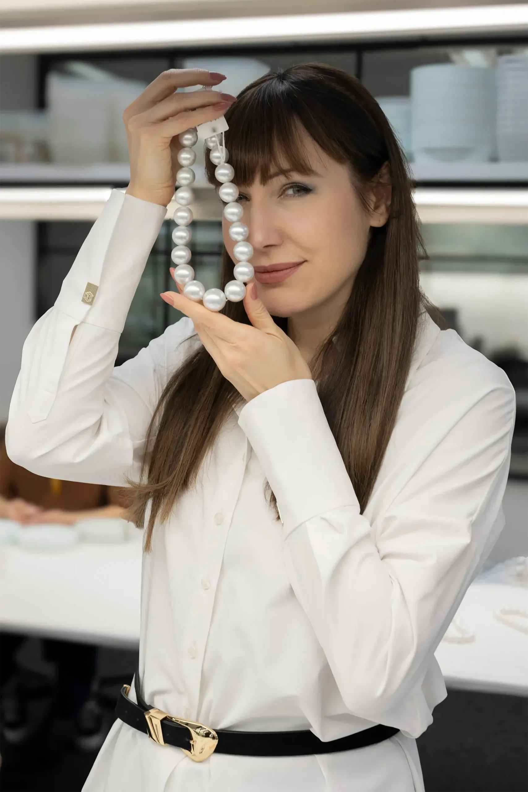 Katerina takes a closer look at a strand of AUTORE’s white South Sea pearls, which are prized for their mirror-like lustre