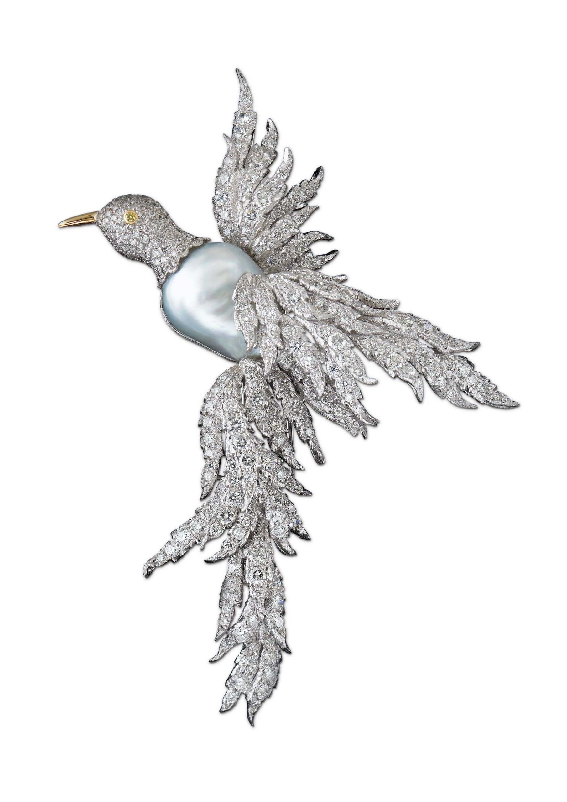 Gianmaria Buccellati’s 2002 Bird of Paradise brooch from the Buccellati Vintage Collection, a study of plumage in which layered, highly worked feathers give the jewel an extraordinary sense of movement and life.