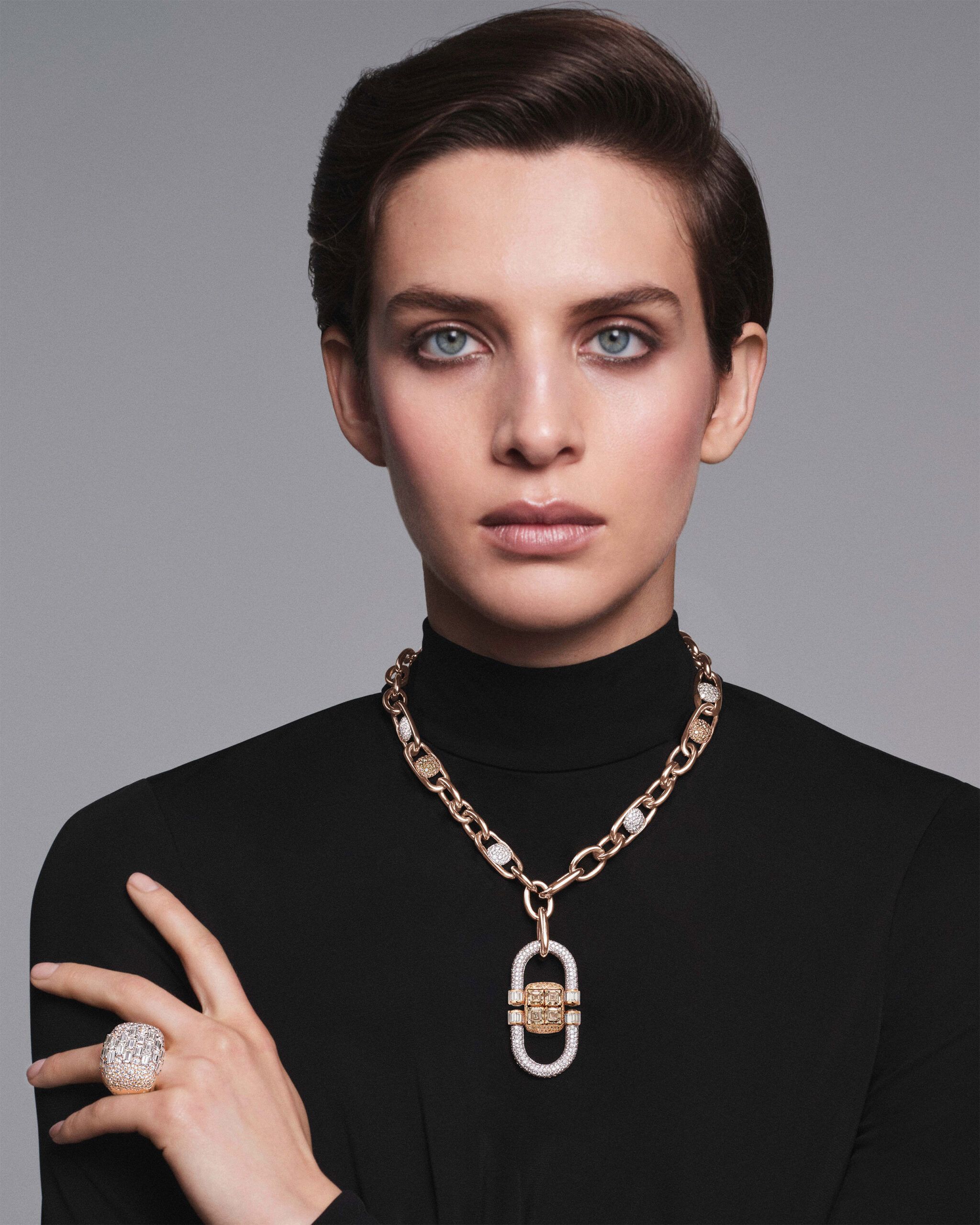 Pomellato Stile Libero, necklace and ring.