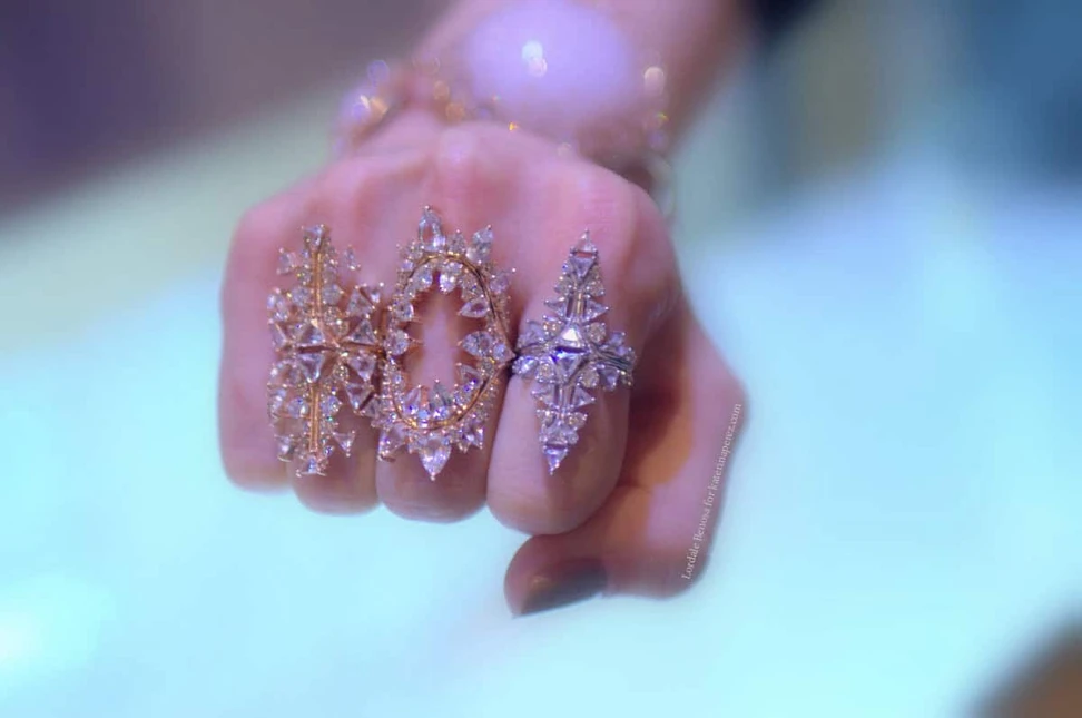 <p>Fernando Jorge Fusiona Earrings with white sapphires and diamonds</p>
